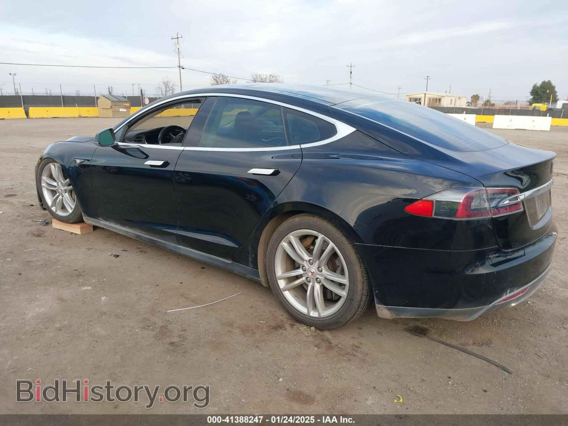 2013 TESLA MODEL S - VIN: 5YJSA1AG0DFP12913 - Фото 3