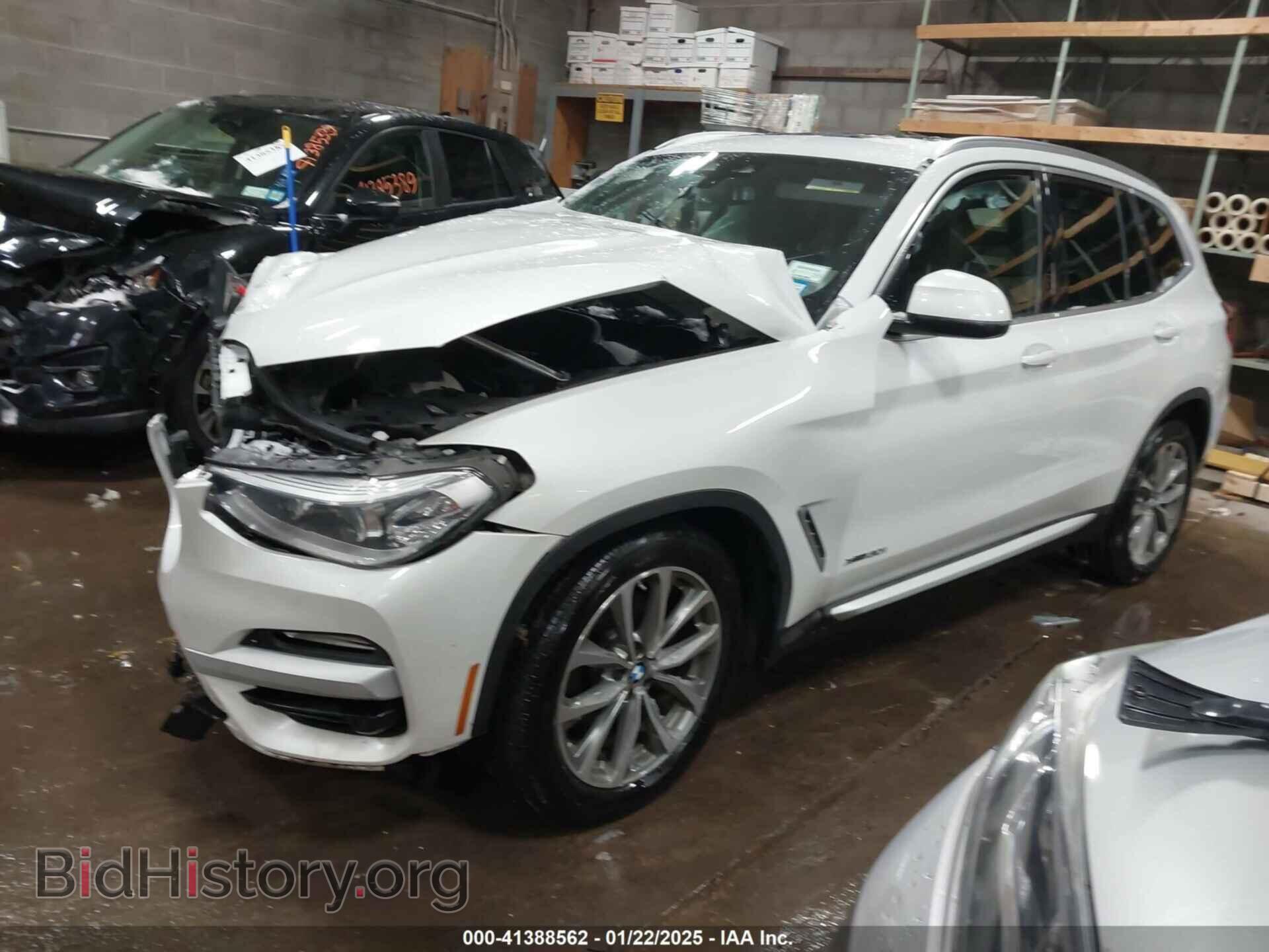 2018 BMW X3 - VIN: 5UXTR9C50JLD65021 - Фото 2