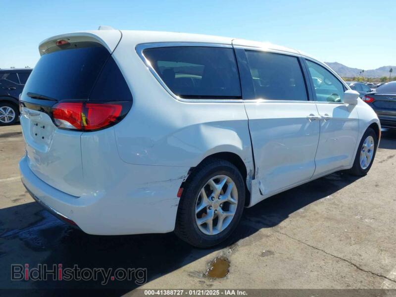 2018 Chrysler PACIFICA (VIN 2C4RC1FGXJR107007) — фото 6 из 16