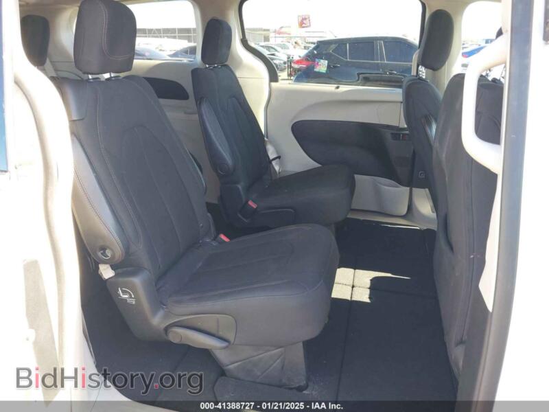 2018 Chrysler PACIFICA (VIN 2C4RC1FGXJR107007) — фото 8 из 16