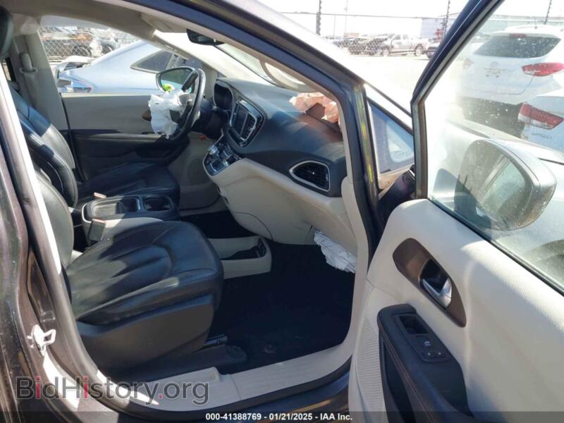 2018 Chrysler PACIFICA (VIN 2C4RC1BG8JR112180) — фото 5 из 18