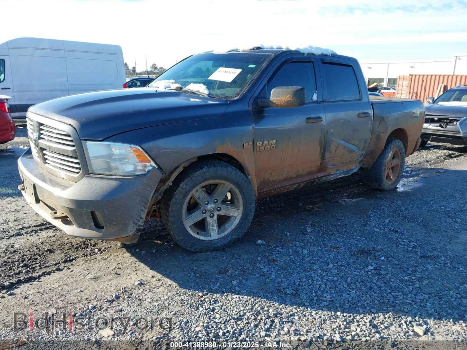 2018 RAM 1500 - VIN: 3C6RR7KT7JG265063 - Фото 2