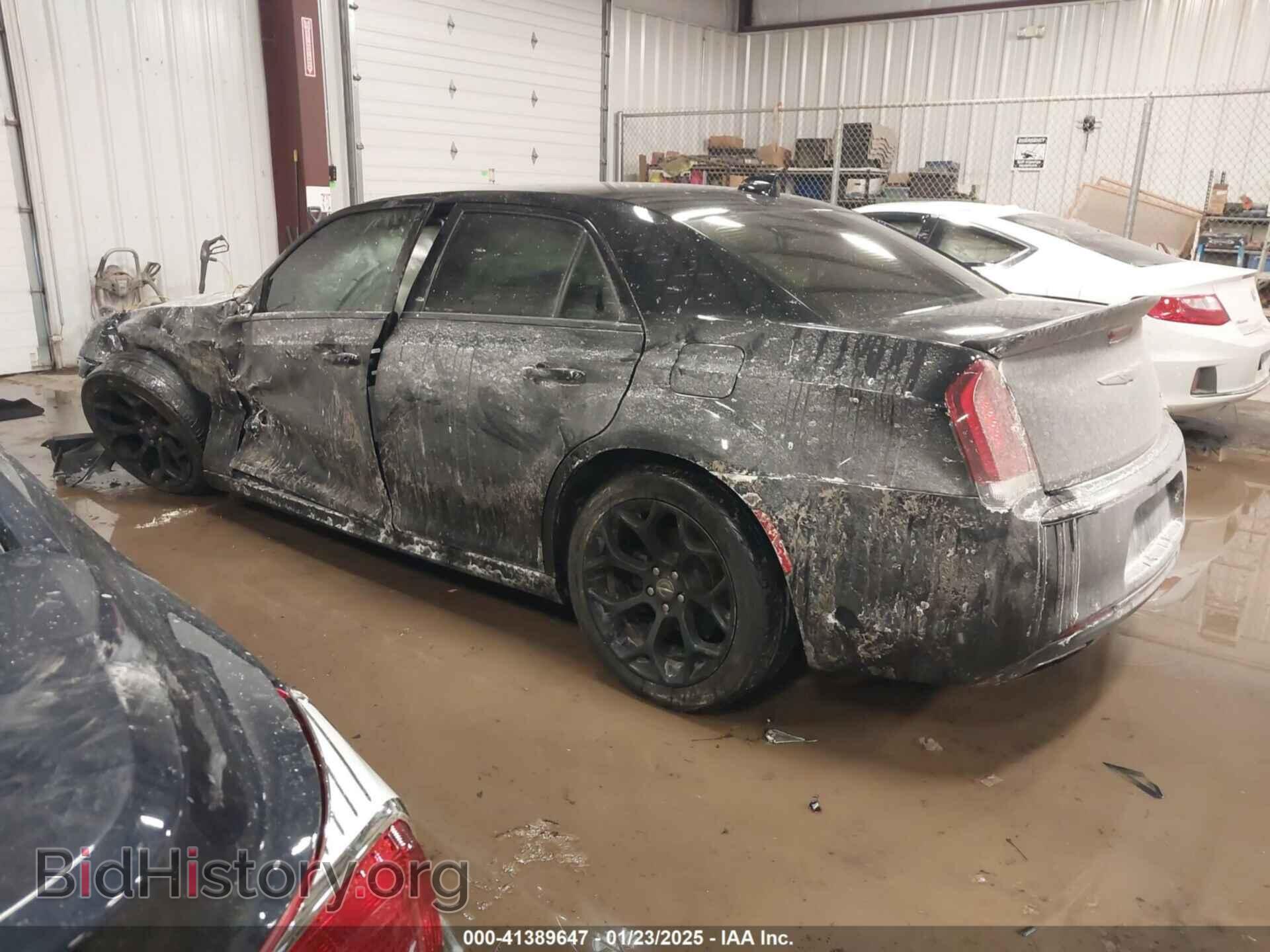 2017 CHRYSLER 300 - VIN: 2C3CCABG4HH668772 - Фото 3