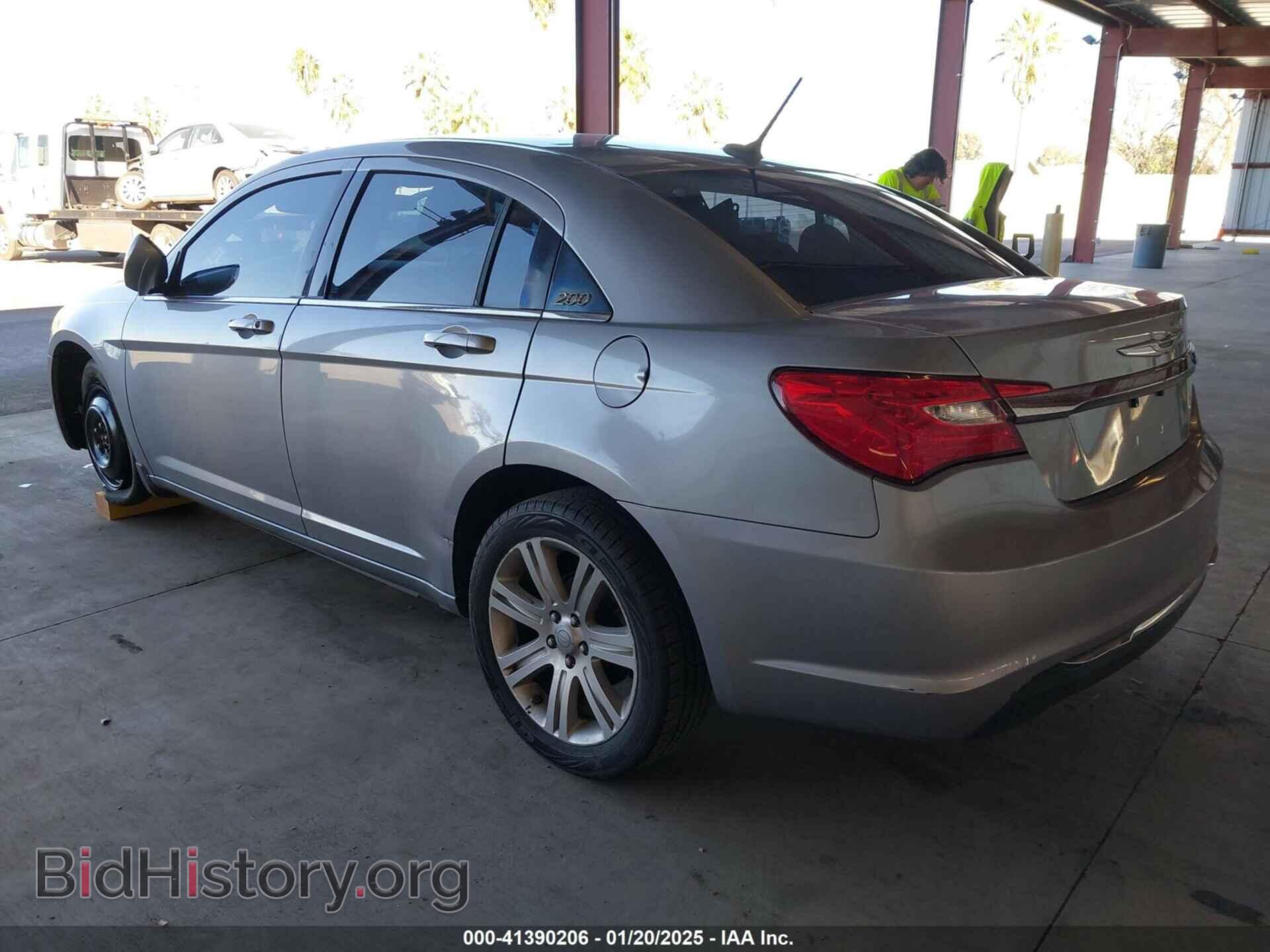 2013 CHRYSLER 200 - VIN: 1C3CCBBB2DN735526 - Фото 3