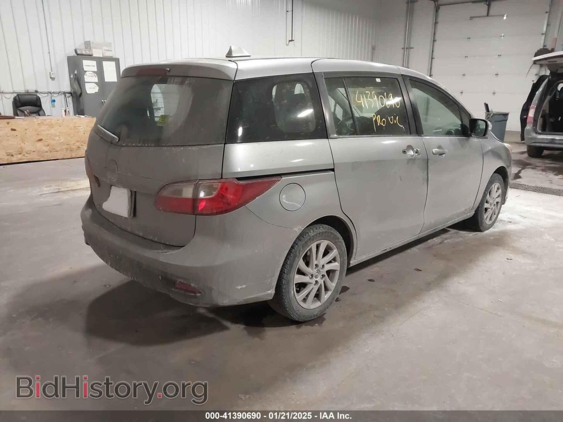 2014 MAZDA MAZDA5 - VIN: JM1CW2BL4E0172666 - Фото 4