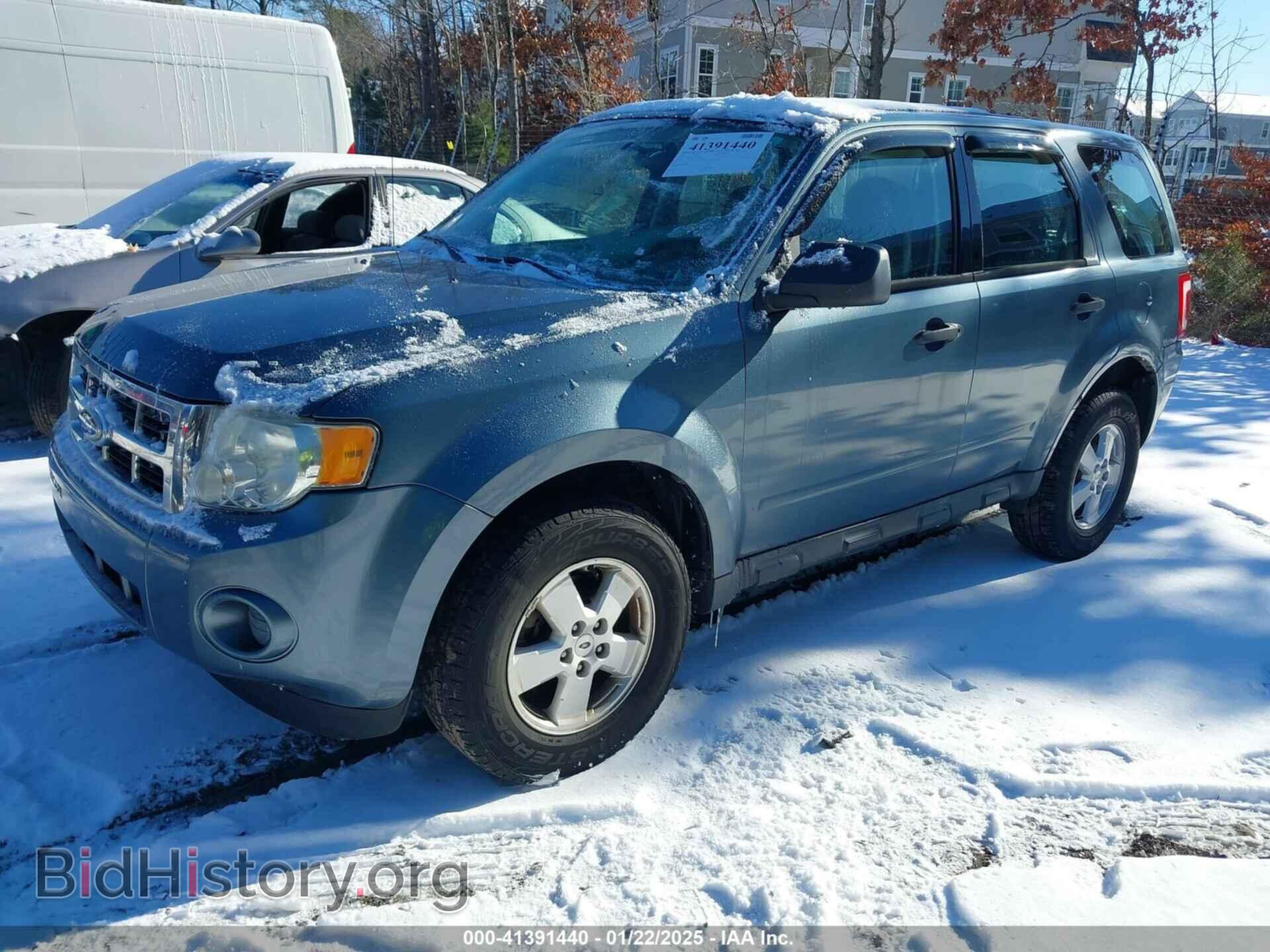 2010 FORD ESCAPE - VIN: 1FMCU0C73AKC51641 - Фото 2