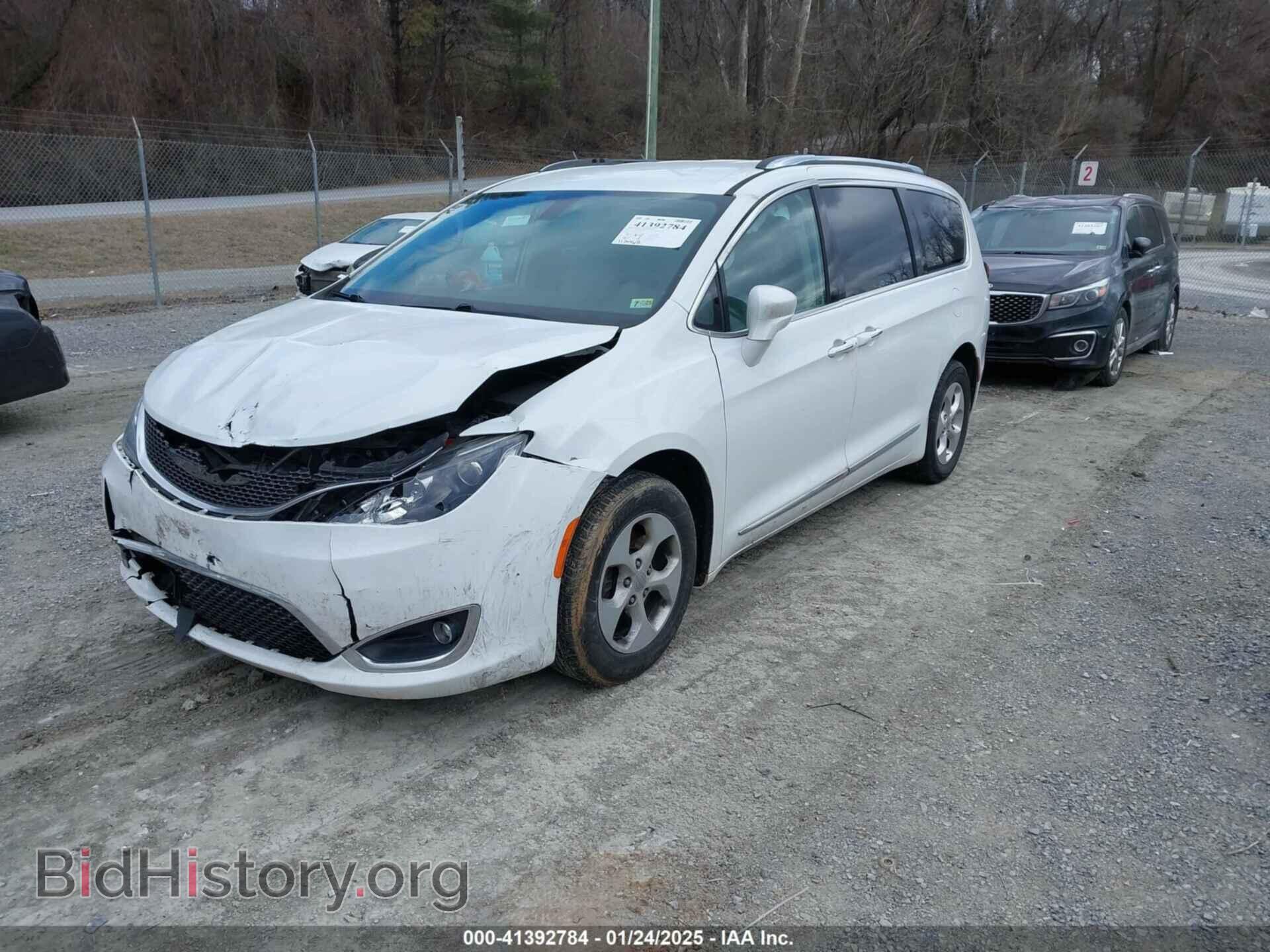 2017 CHRYSLER PACIFICA - VIN: 2C4RC1EG2HR689261 - Photo 2