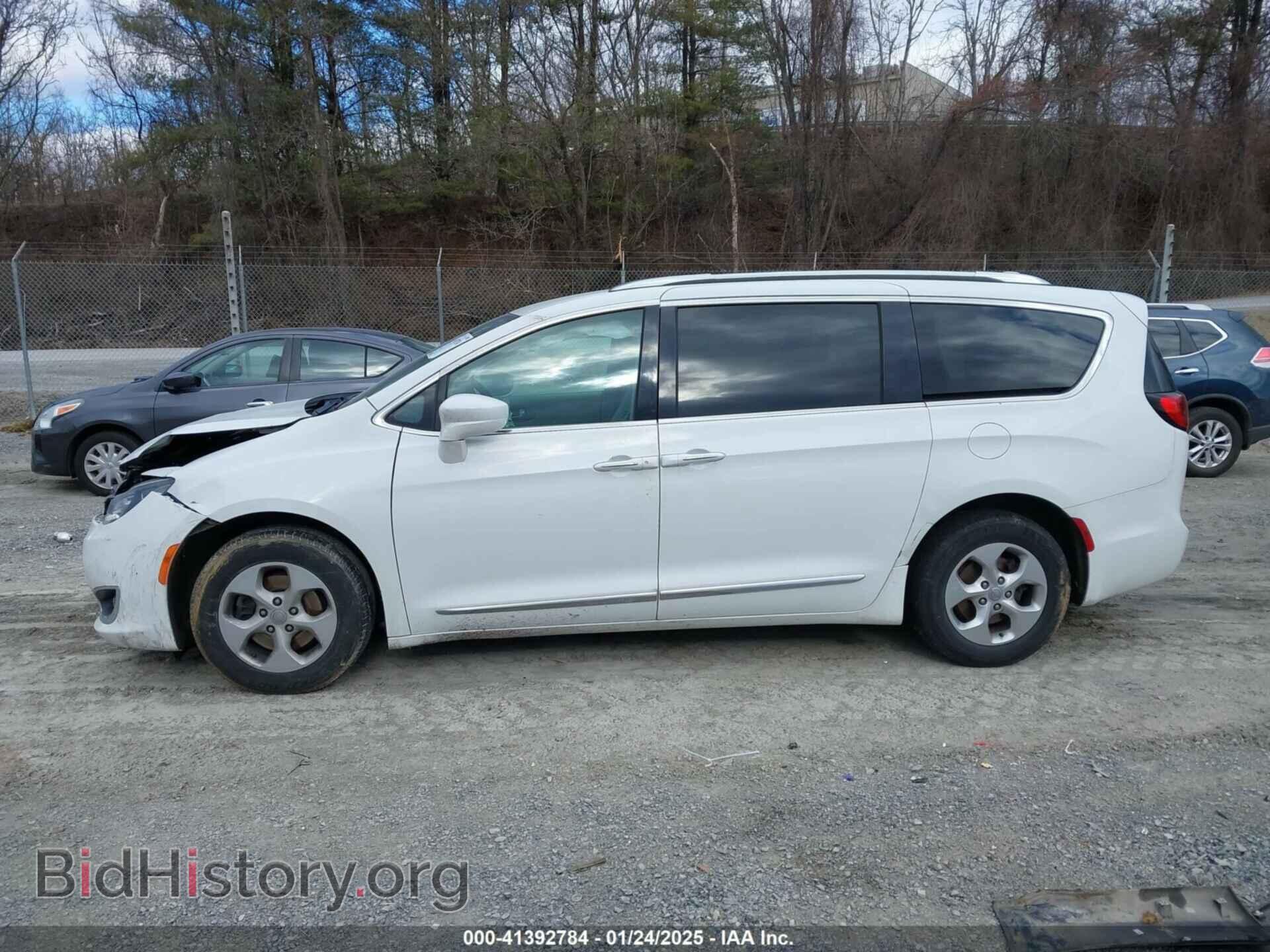 2017 CHRYSLER PACIFICA - VIN: 2C4RC1EG2HR689261 - Photo 13