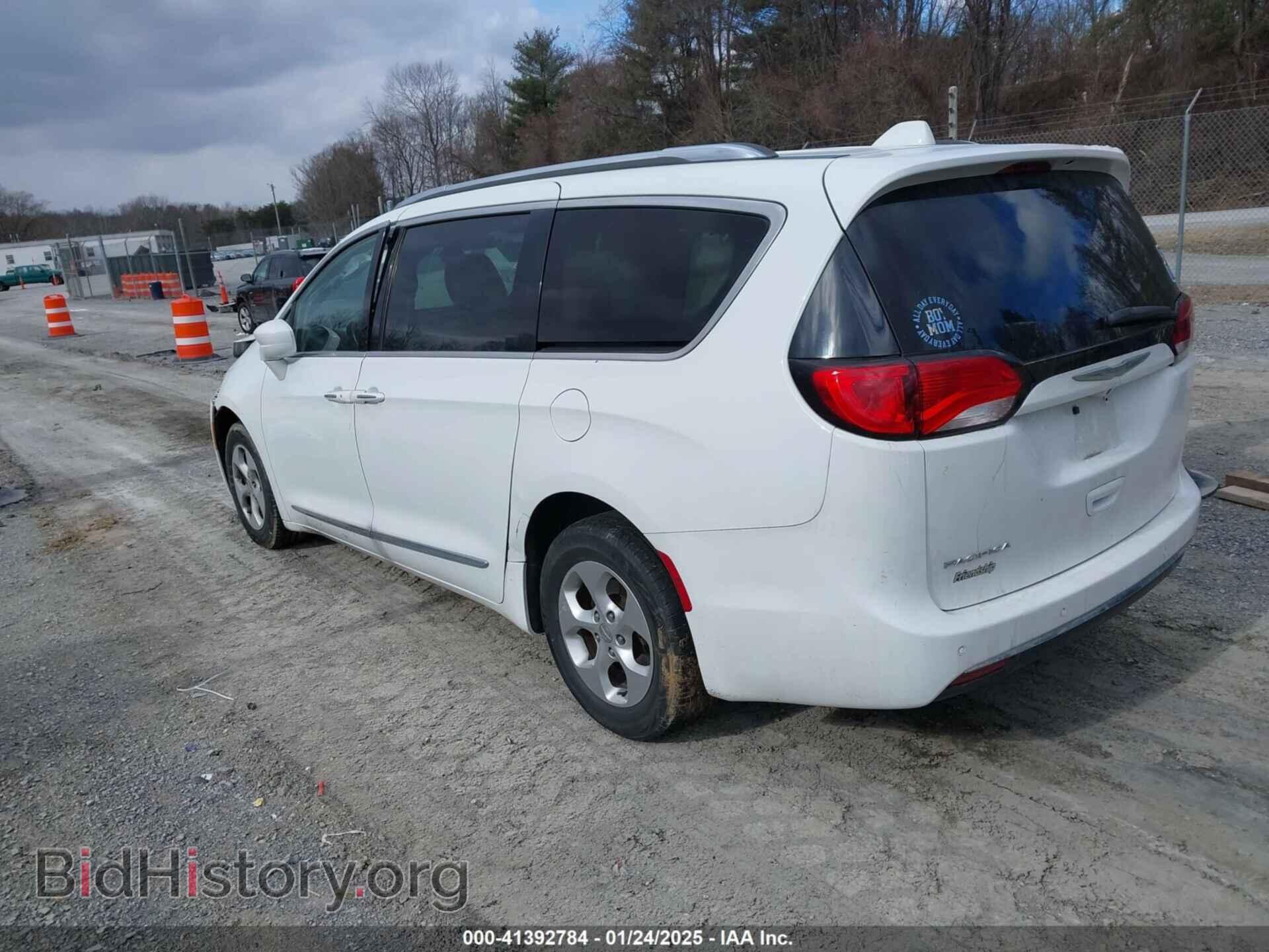 2017 CHRYSLER PACIFICA - VIN: 2C4RC1EG2HR689261 - Photo 3