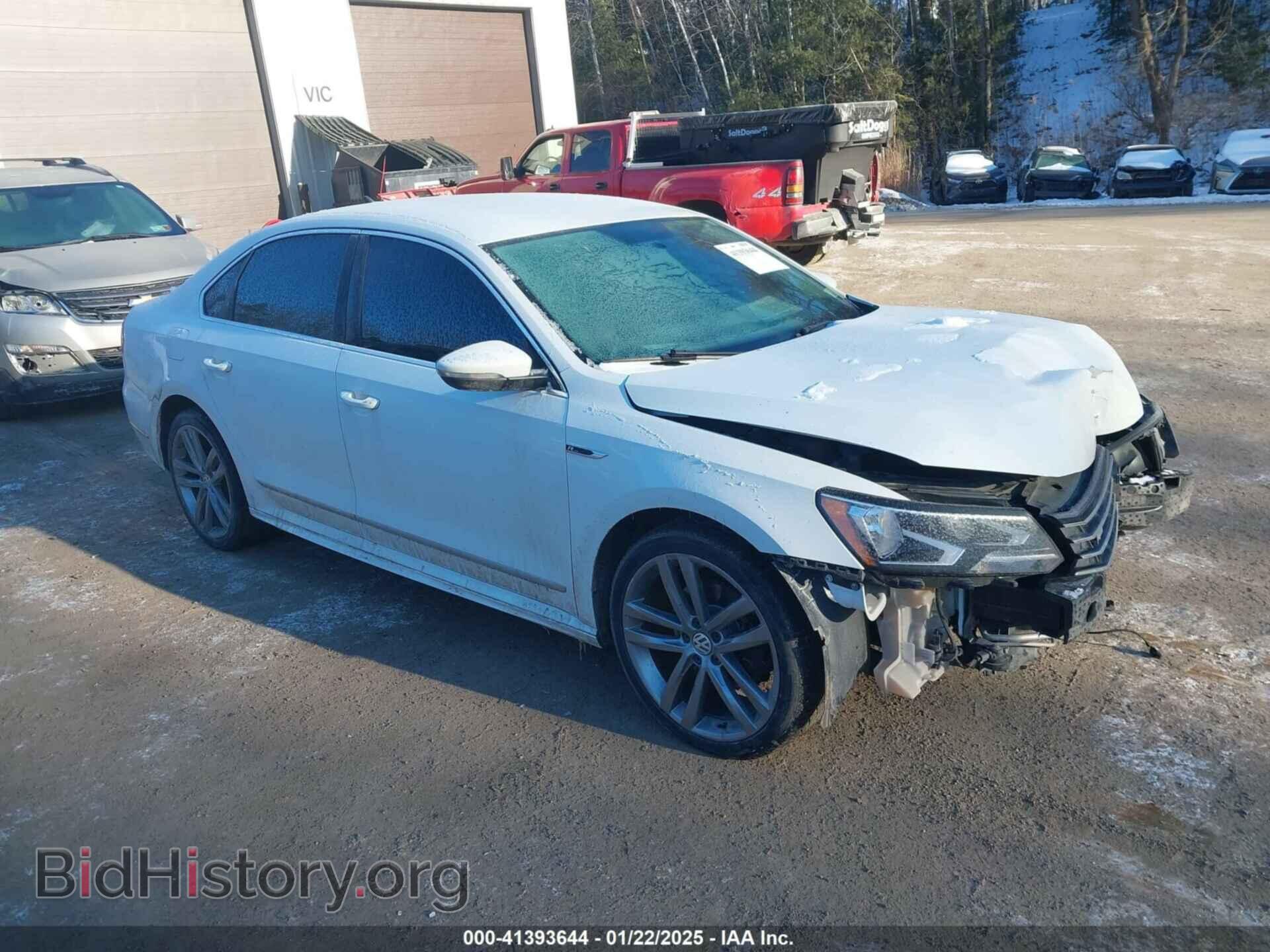 Photo 1VWDT7A37HC070323 - VOLKSWAGEN PASSAT 2017