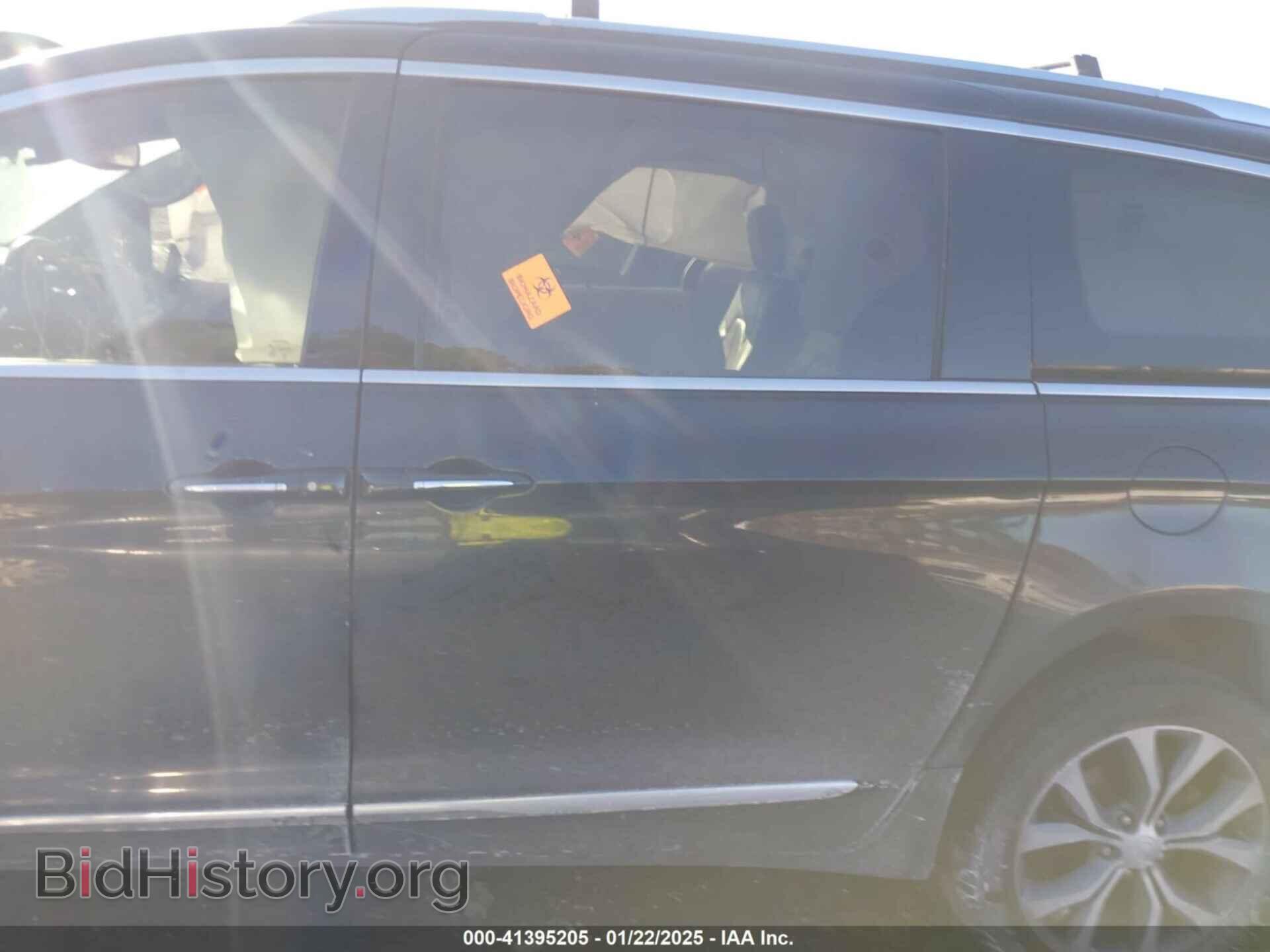 2017 CHRYSLER PACIFICA - VIN: 2C4RC1GG4HR668778 - Фото 13