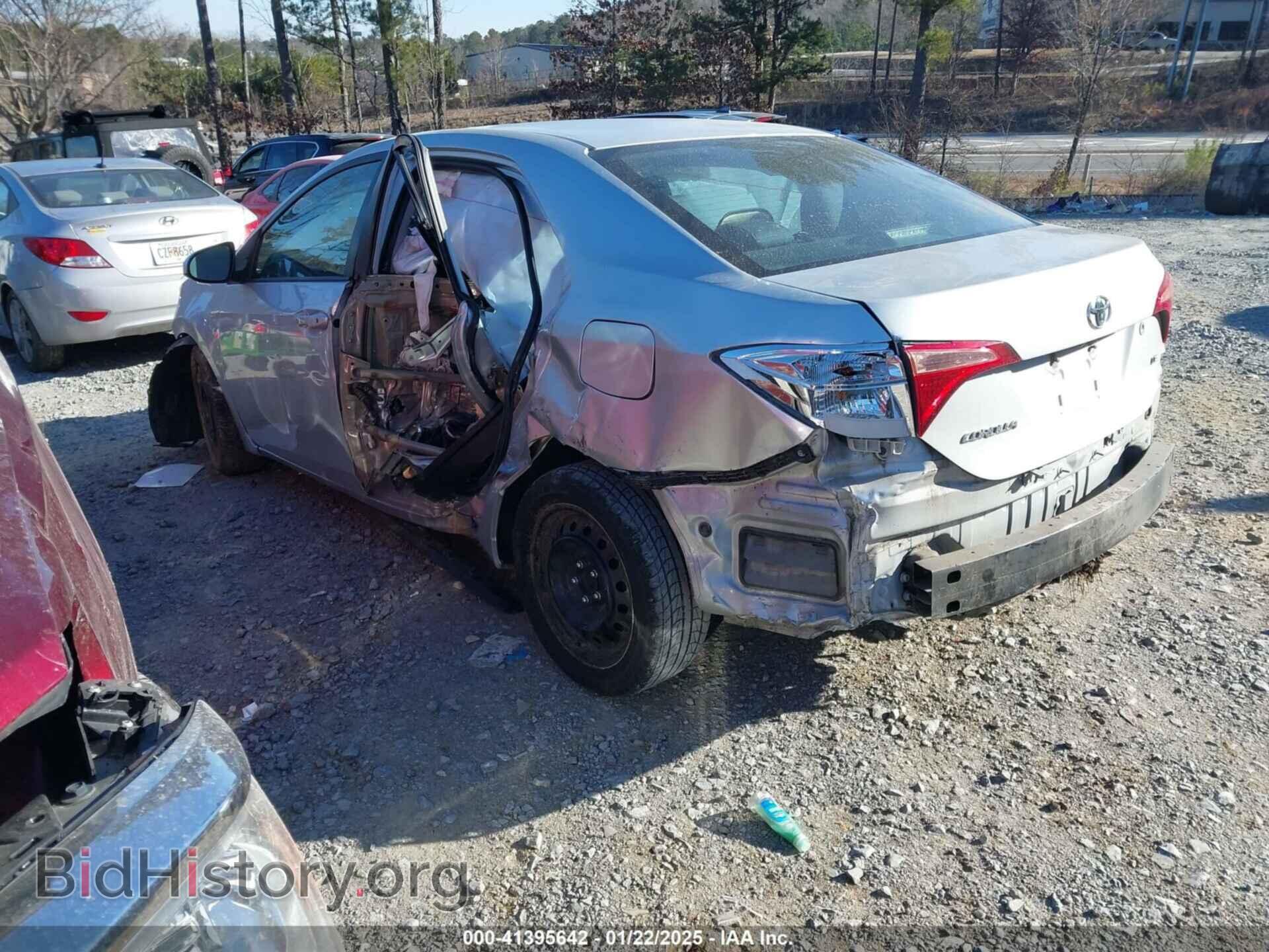 2017 TOYOTA COROLLA - VIN: 2T1BURHE2HC879262 - Фото 3