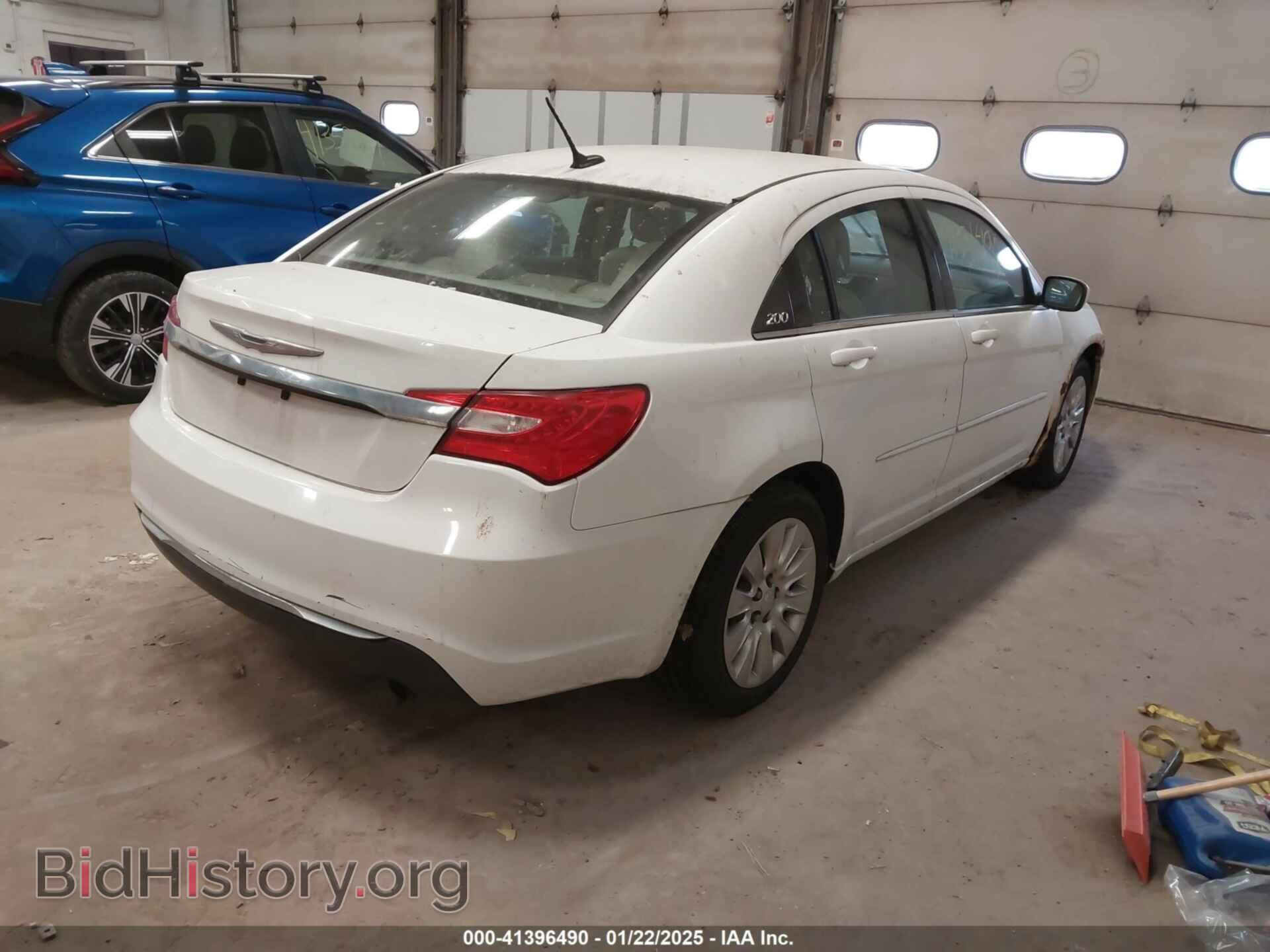 2013 CHRYSLER 200 - VIN: 1C3CCBAB5DN604611 - Фото 4