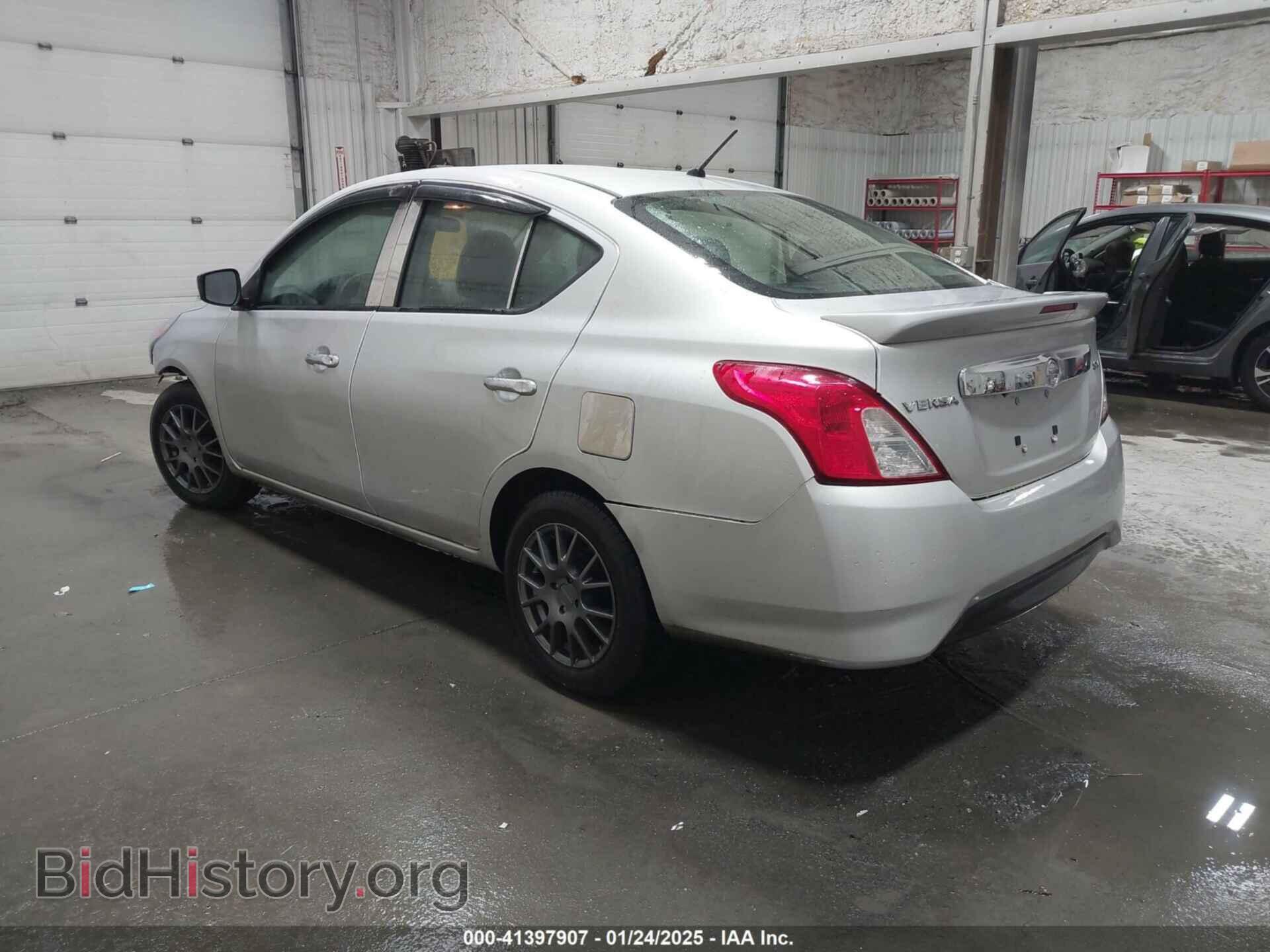 2019 NISSAN VERSA - VIN: 3N1CN7AP3KL856498 - Фото 3