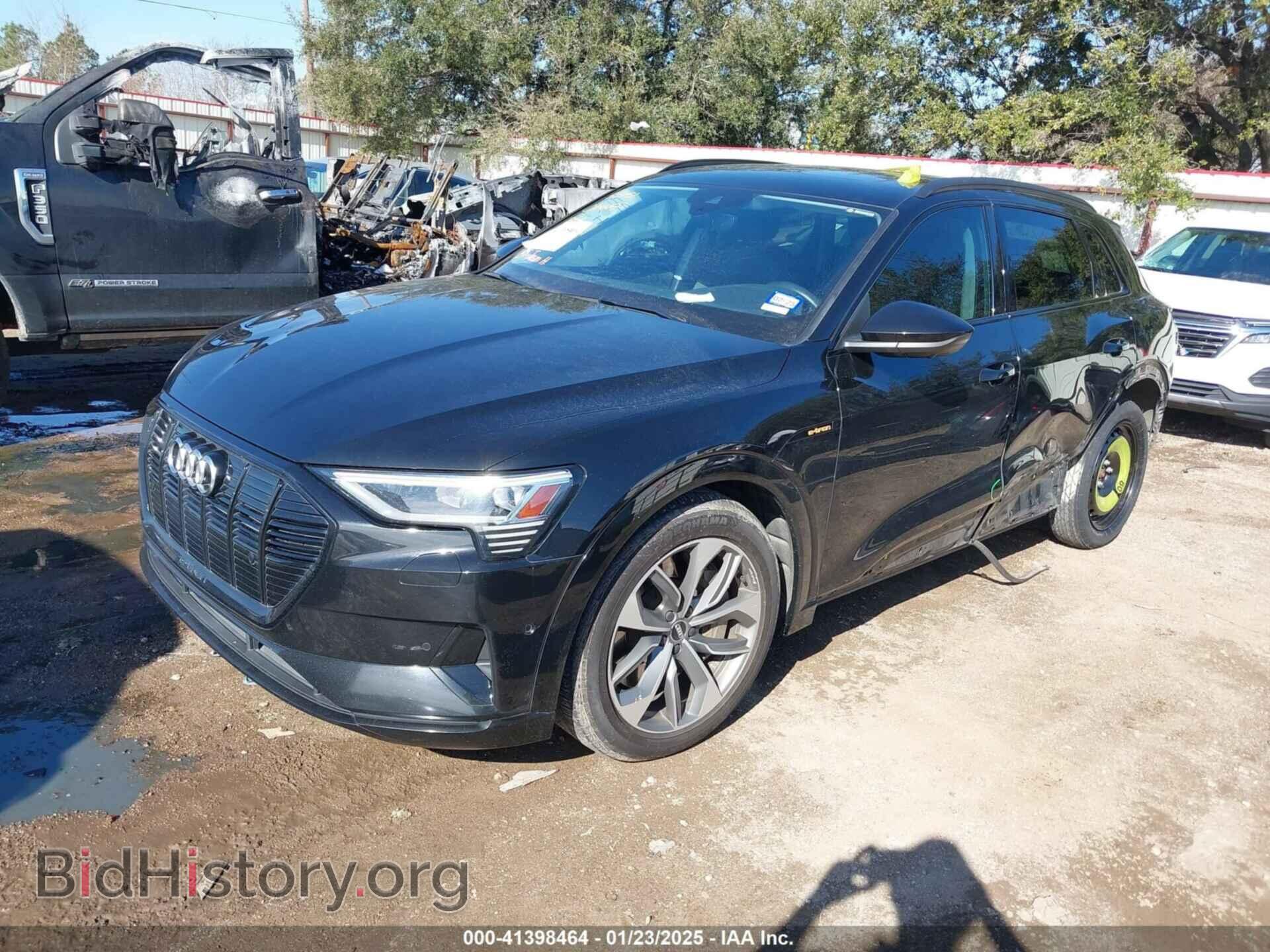 2021 AUDI E-TRON - VIN: WA1LAAGE4MB010570 - Фото 2