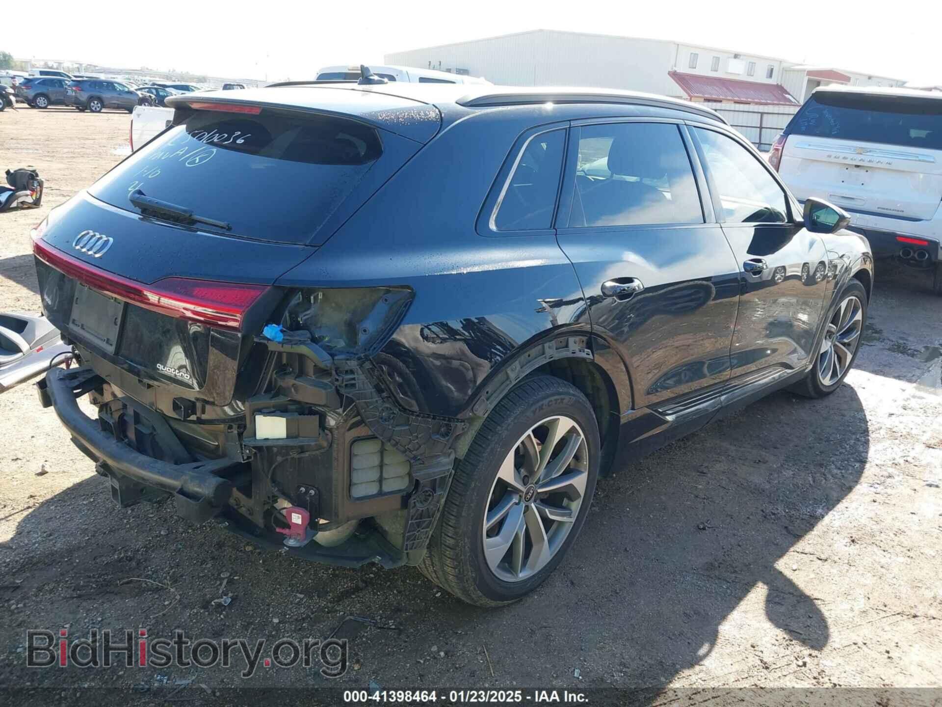 2021 AUDI E-TRON - VIN: WA1LAAGE4MB010570 - Фото 4