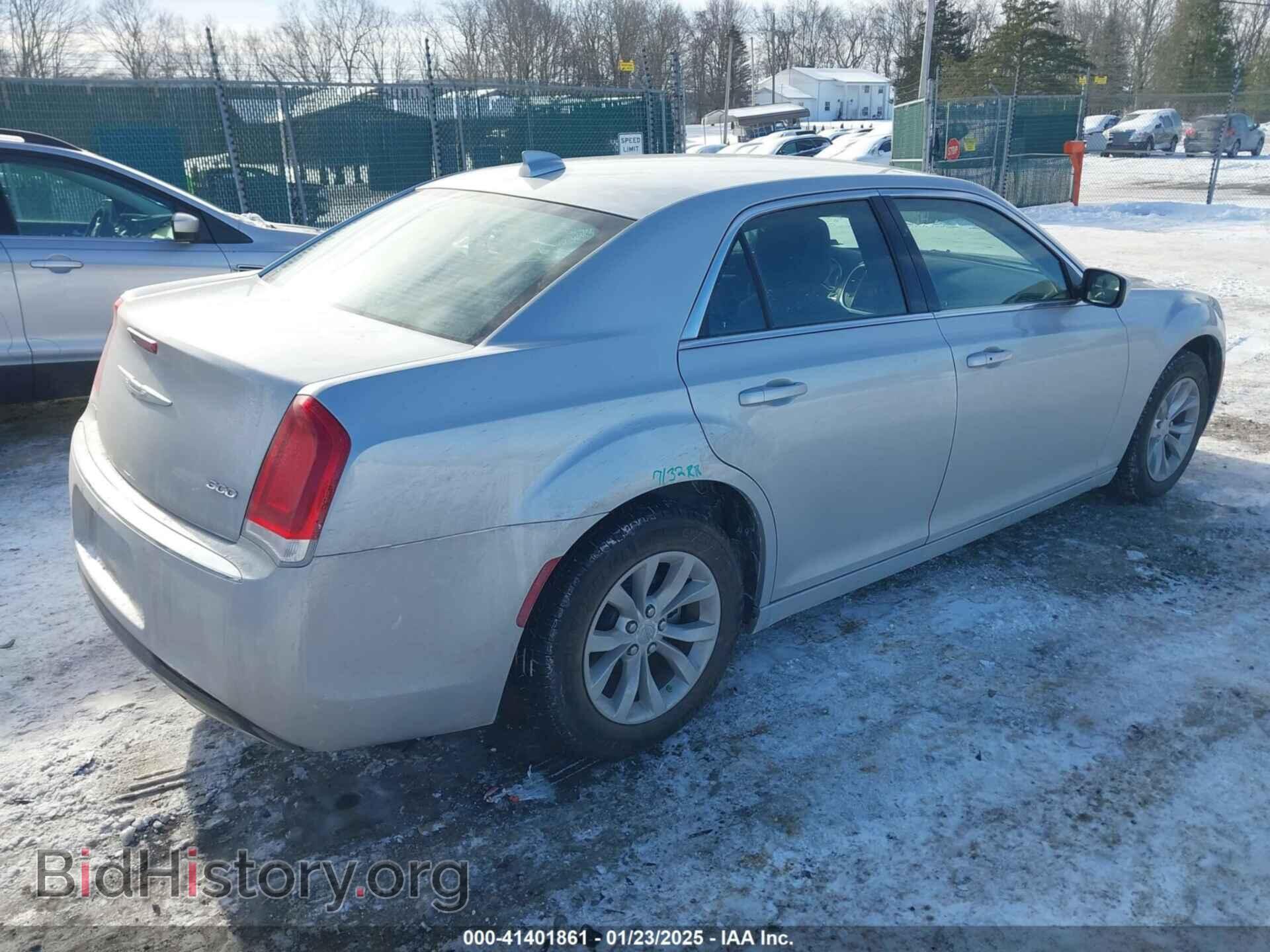 2023 CHRYSLER 300 - VIN: 2C3CCAAG8PH706276 - Фото 4