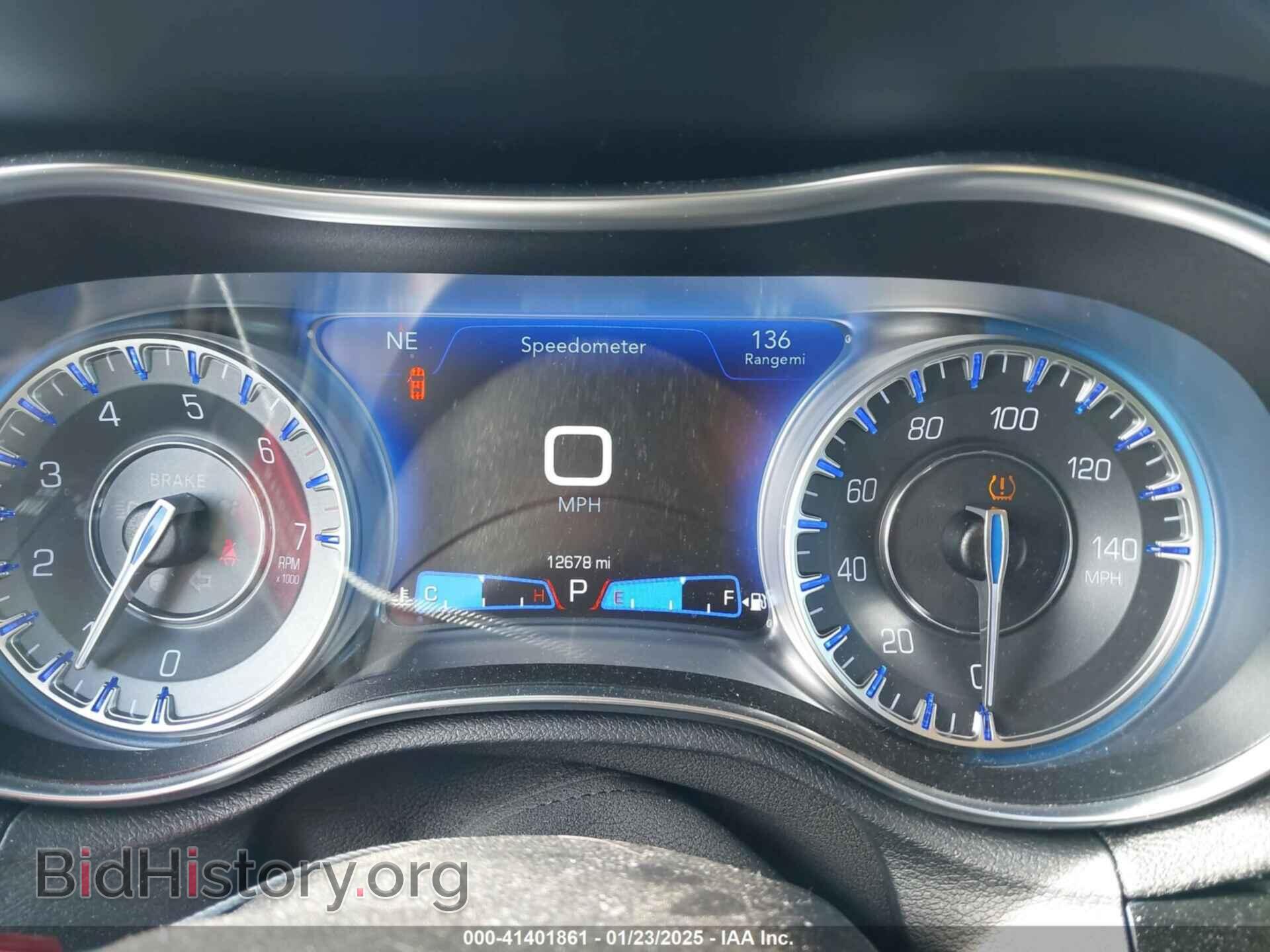 2023 CHRYSLER 300 - VIN: 2C3CCAAG8PH706276 - Фото 7