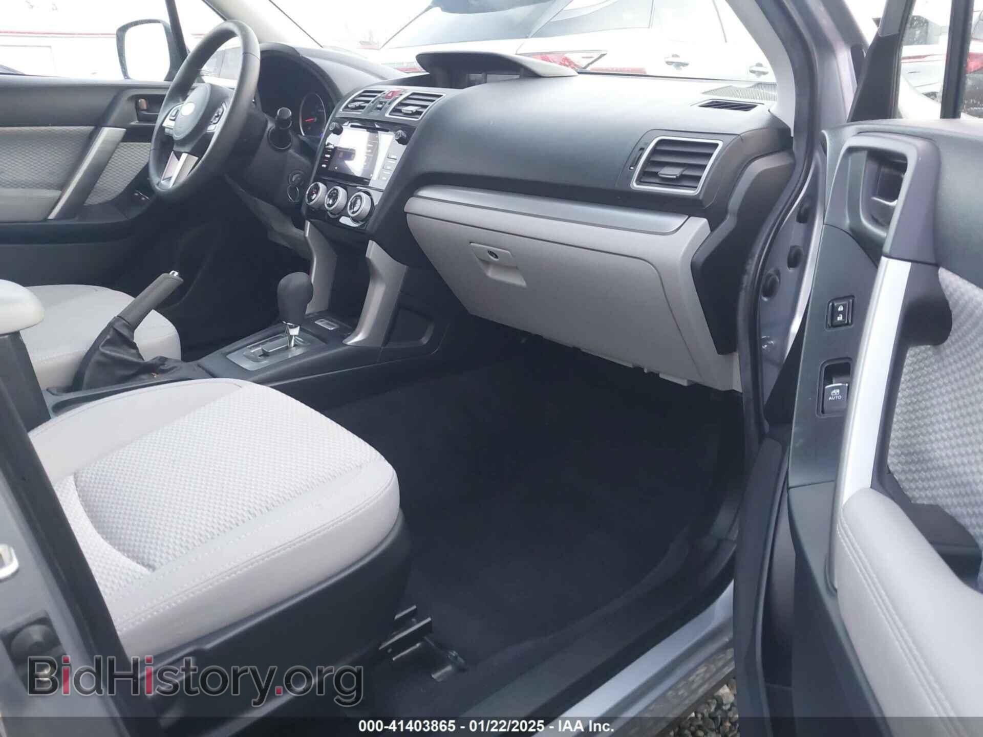 2017 SUBARU FORESTER - VIN: JF2SJAEC9HH512370 - Фото 5