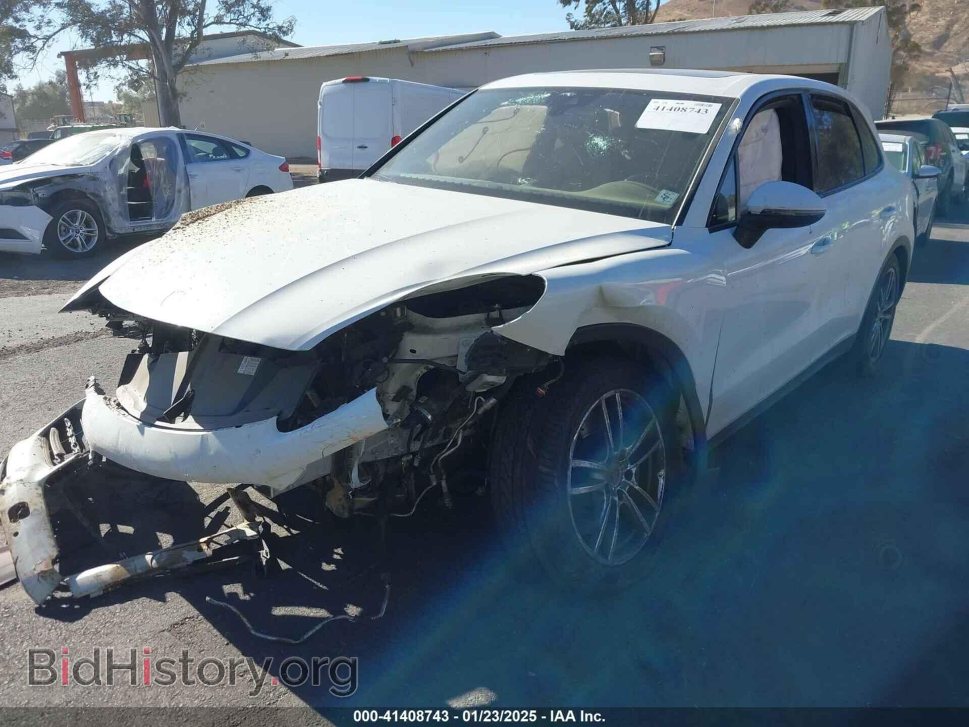 2021 PORSCHE CAYENNE - VIN: WP1AA2AY2MDA07529 - Photo 2