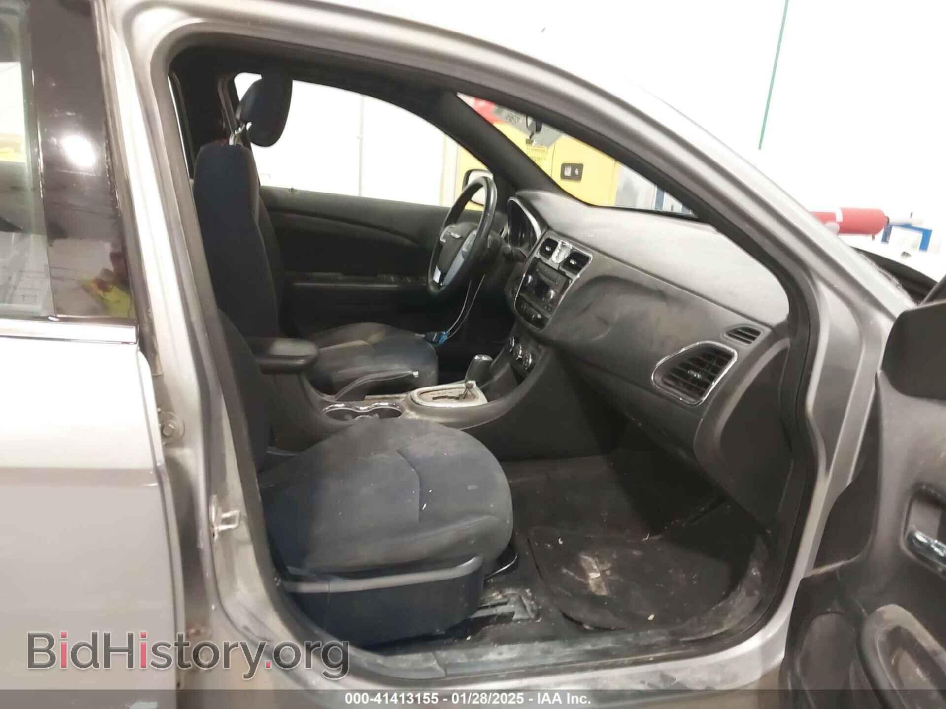 2013 CHRYSLER 200 - VIN: 1C3CCBBB0DN587988 - Photo 5
