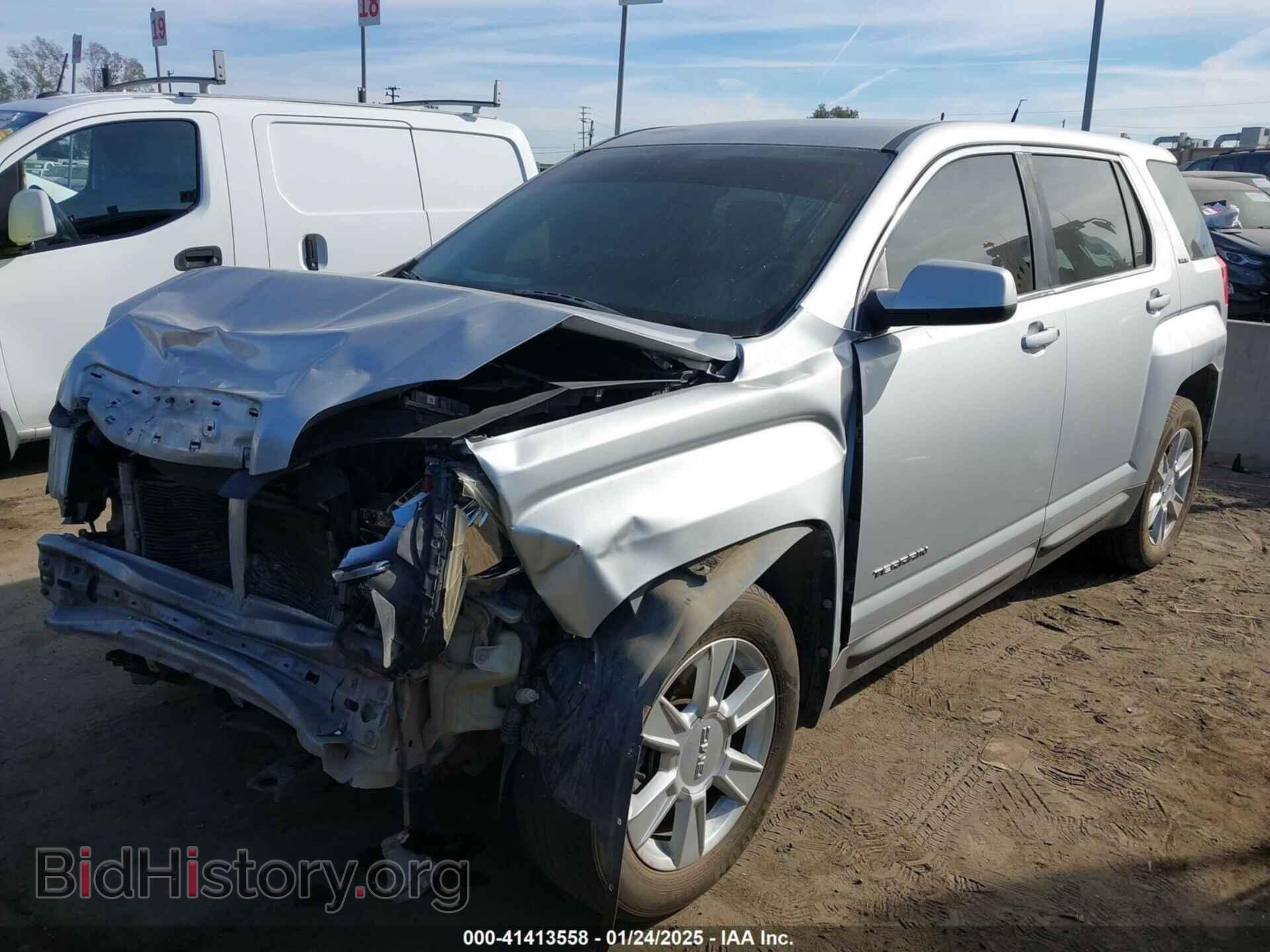 2010 GMC TERRAIN - VIN: 2CTALBEW8A6314335 - Photo 2