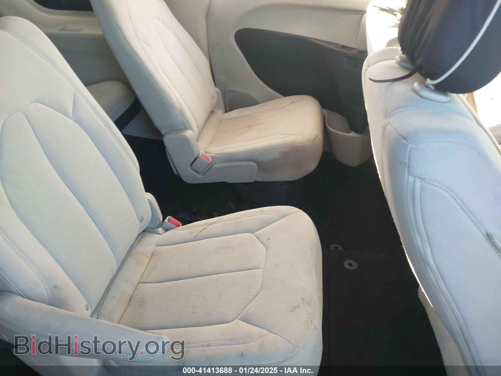 2017 CHRYSLER PACIFICA - VIN: 2C4RC1DGXHR518971 - Фото 8