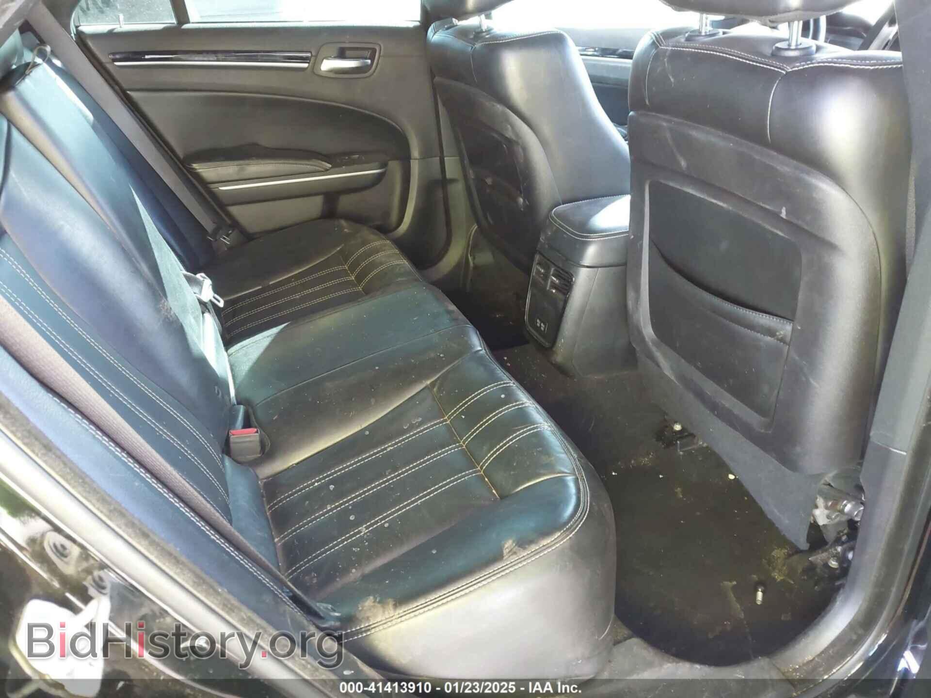 2019 CHRYSLER 300 - VIN: 2C3CCAGG8KH610616 - Фото 8