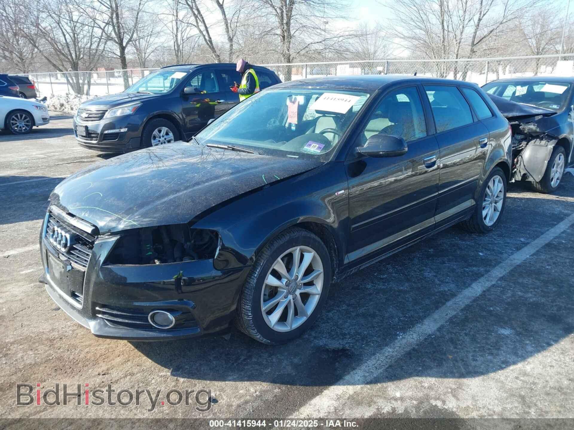2011 AUDI A3 - VIN: WAUBEAFM2BA143245 - Photo 2