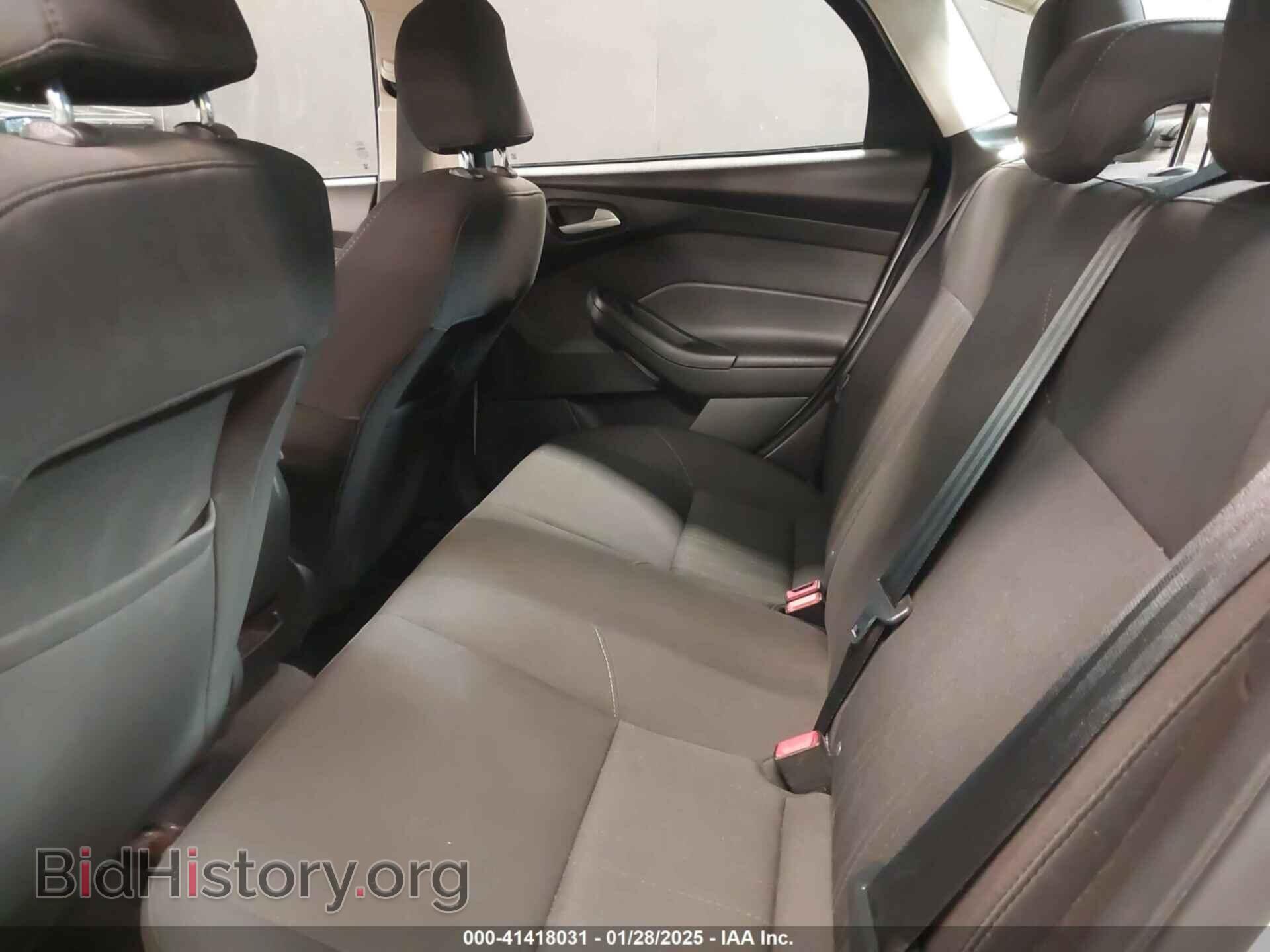 2016 FORD FOCUS - VIN: 1FADP3F25GL401016 - Photo 8