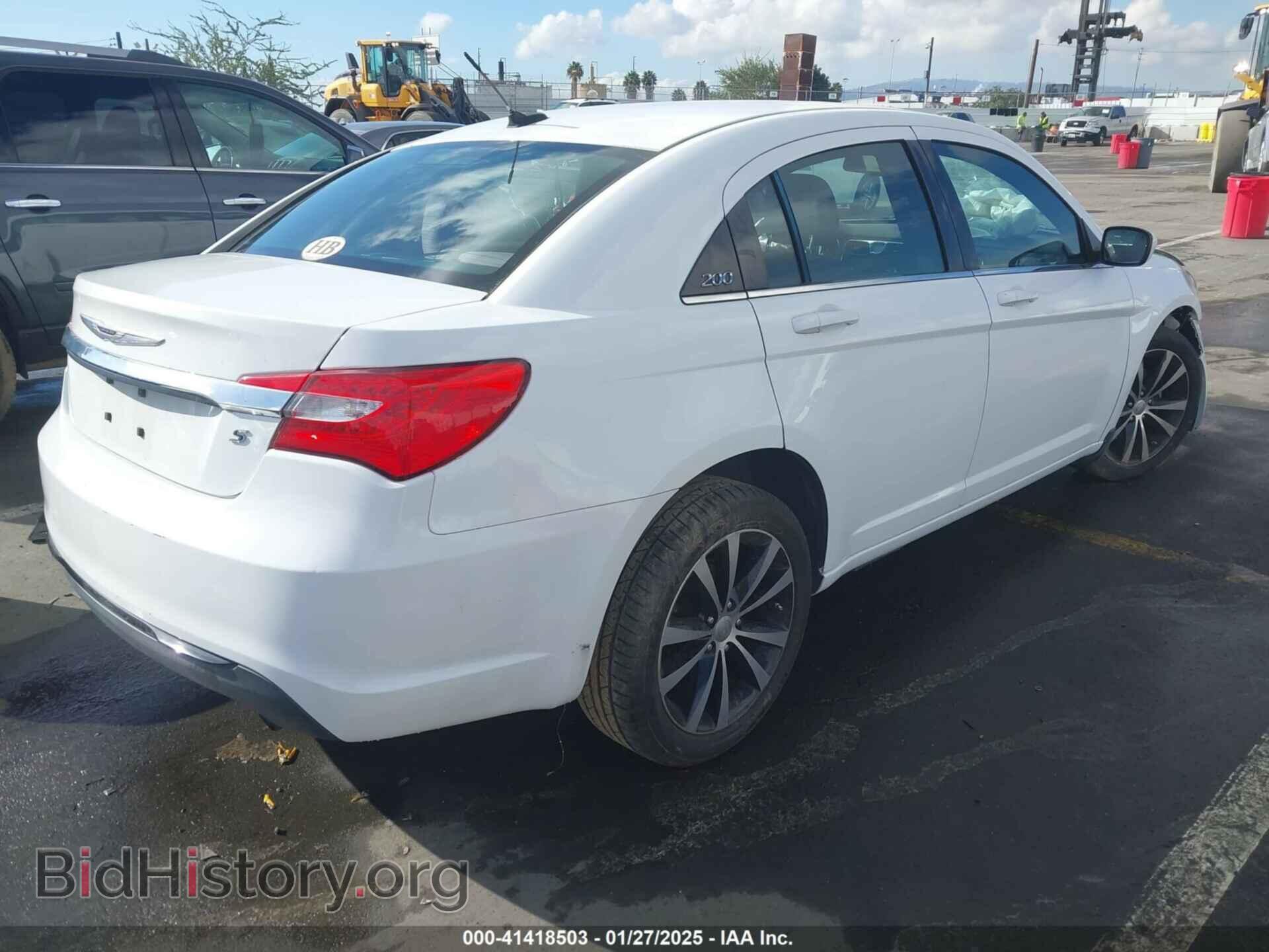 2013 CHRYSLER 200 - VIN: 1C3CCBBB2DN600658 - Фото 4