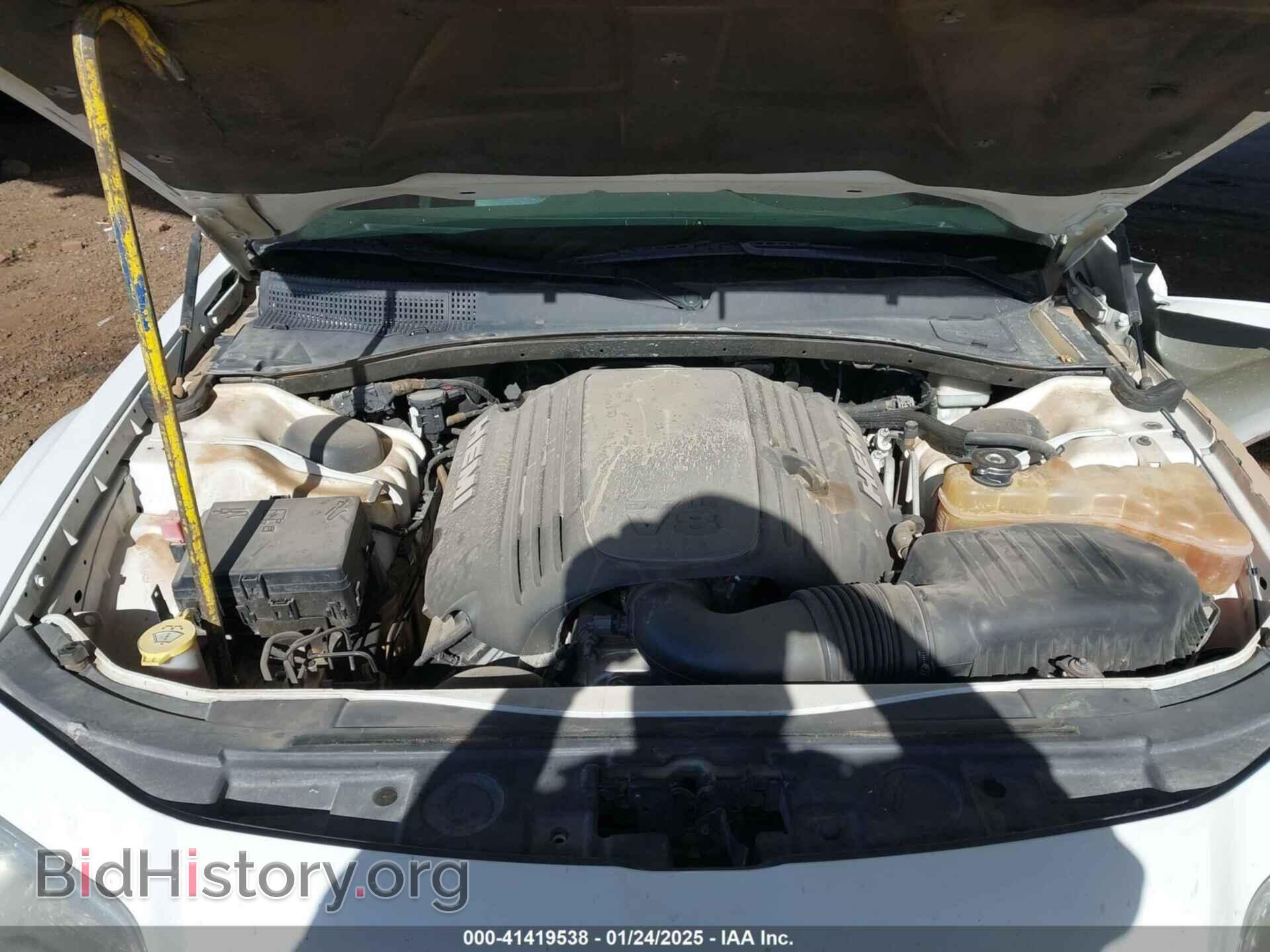 2013 CHRYSLER 300C - VIN: 2C3CCAET5DH556100 - Фото 10
