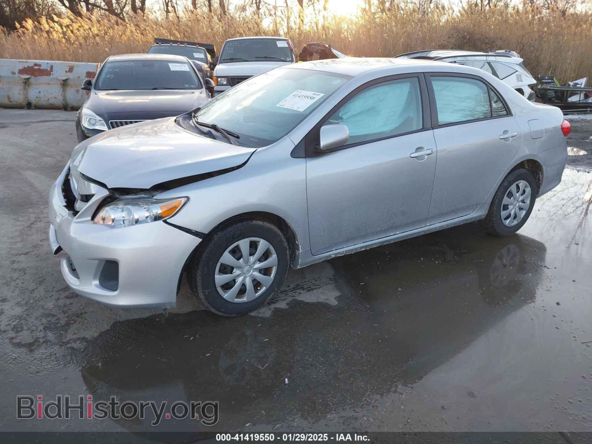 2011 TOYOTA COROLLA - VIN: 2T1BU4EE2BC599131 - Фото 2