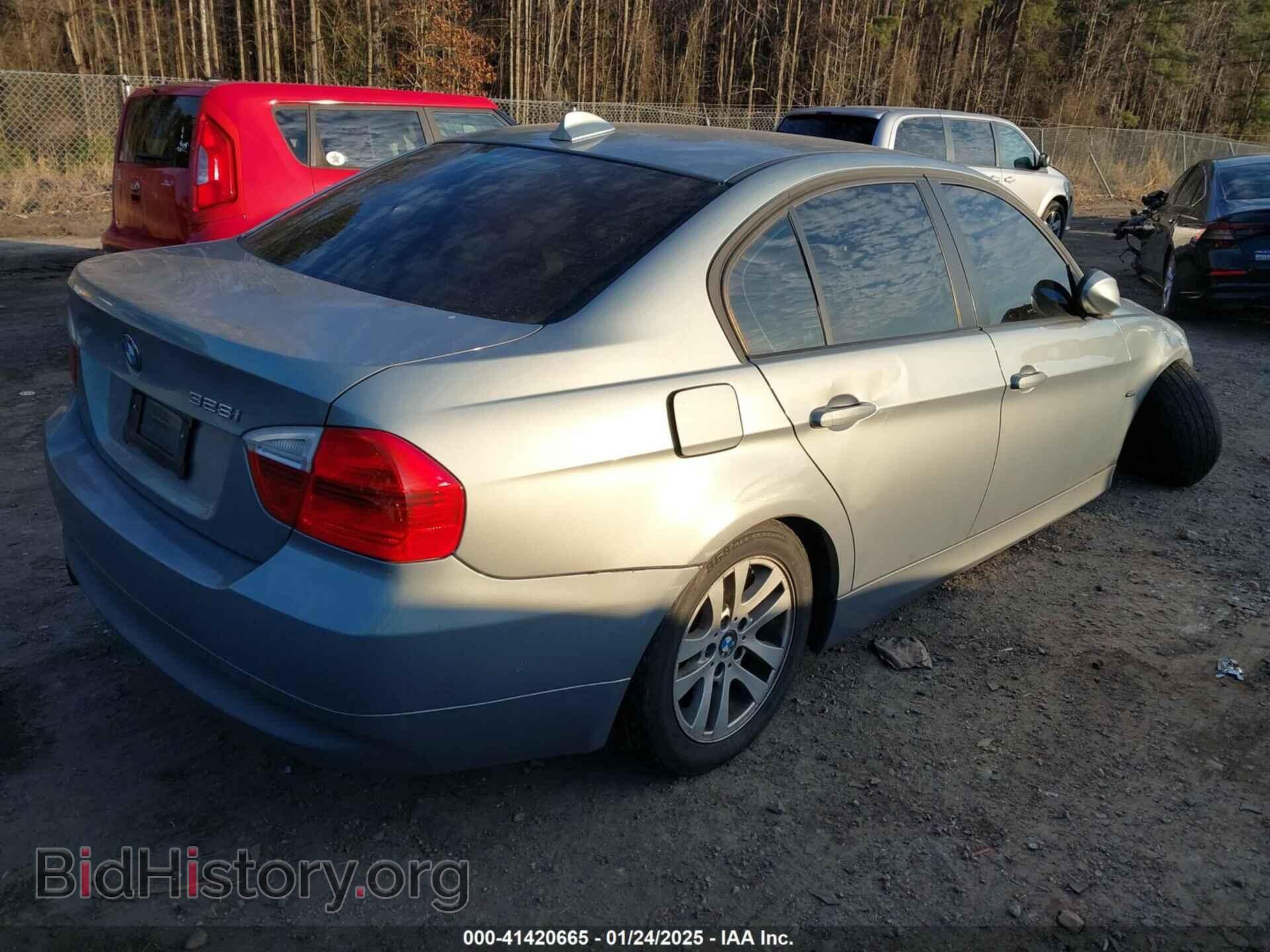 2007 BMW 328I - VIN: WBAVA335X7FV65971 - Фото 4