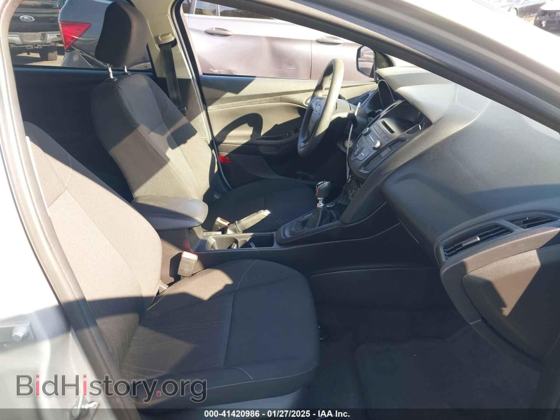 2017 FORD FOCUS - VIN: 1FADP3FE0HL284912 - Photo 5