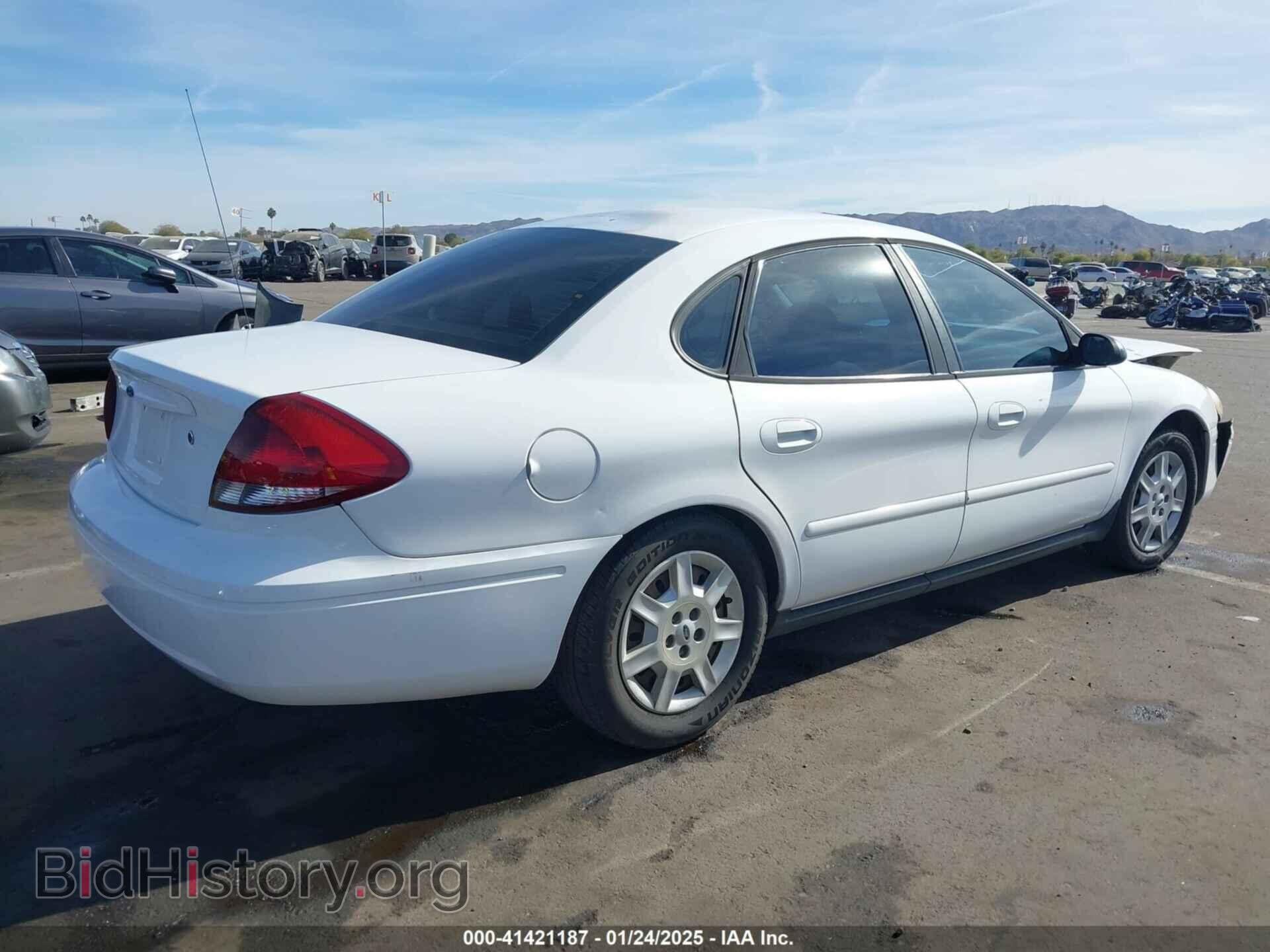 2005 FORD TAURUS - VIN: 1FAFP53235A171641 - Фото 4