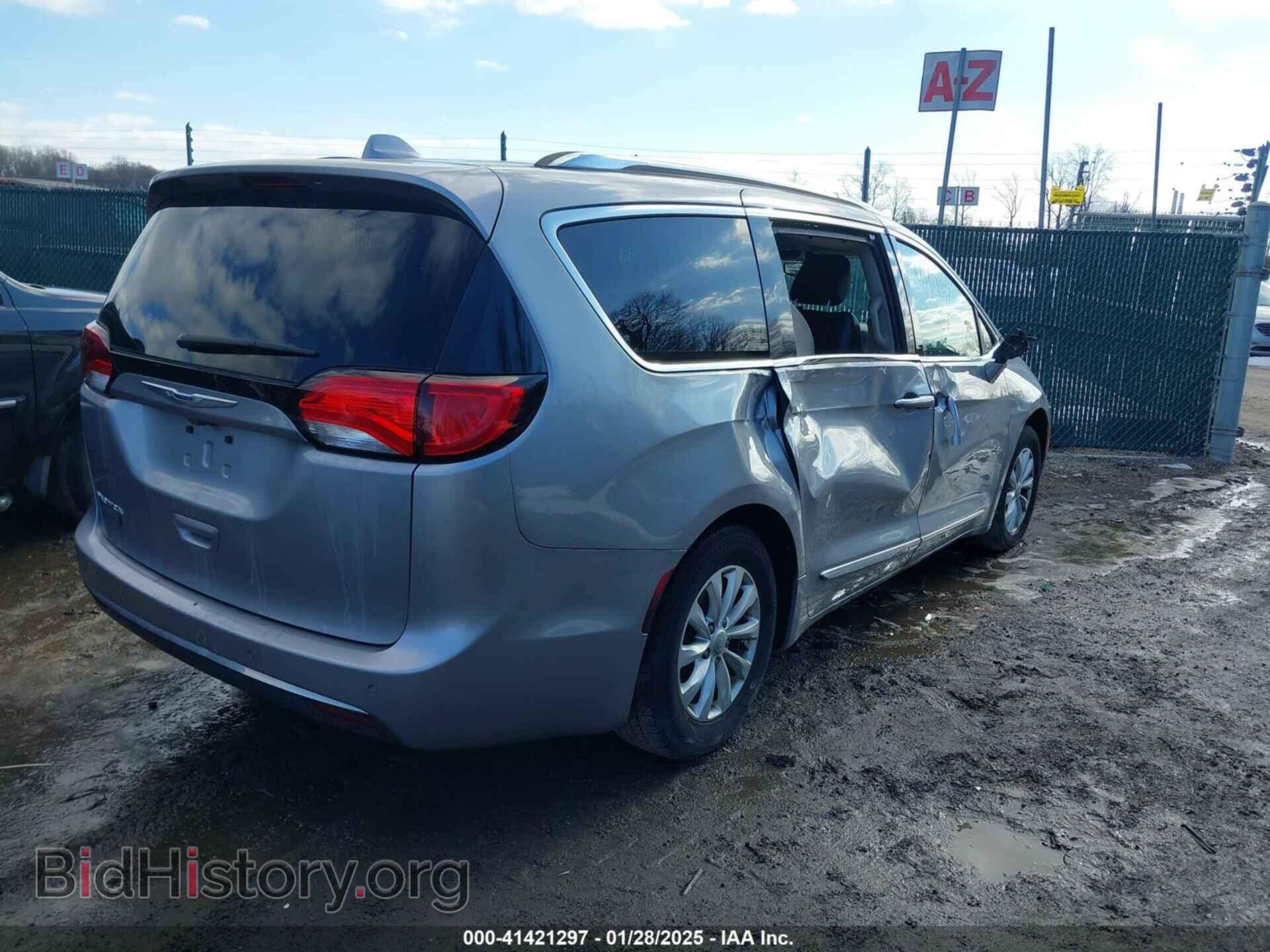 2019 CHRYSLER PACIFICA - VIN: 2C4RC1BG0KR625862 - Фото 4