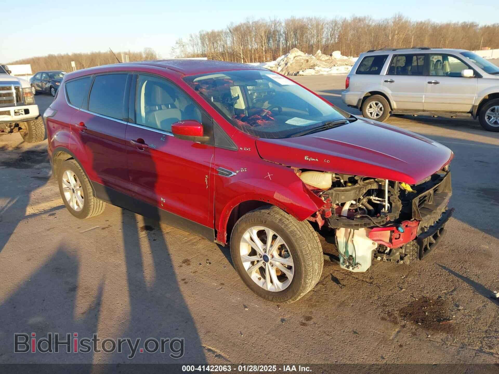 Фотография 1FMCU0GD7HUB14054 - FORD ESCAPE 2017