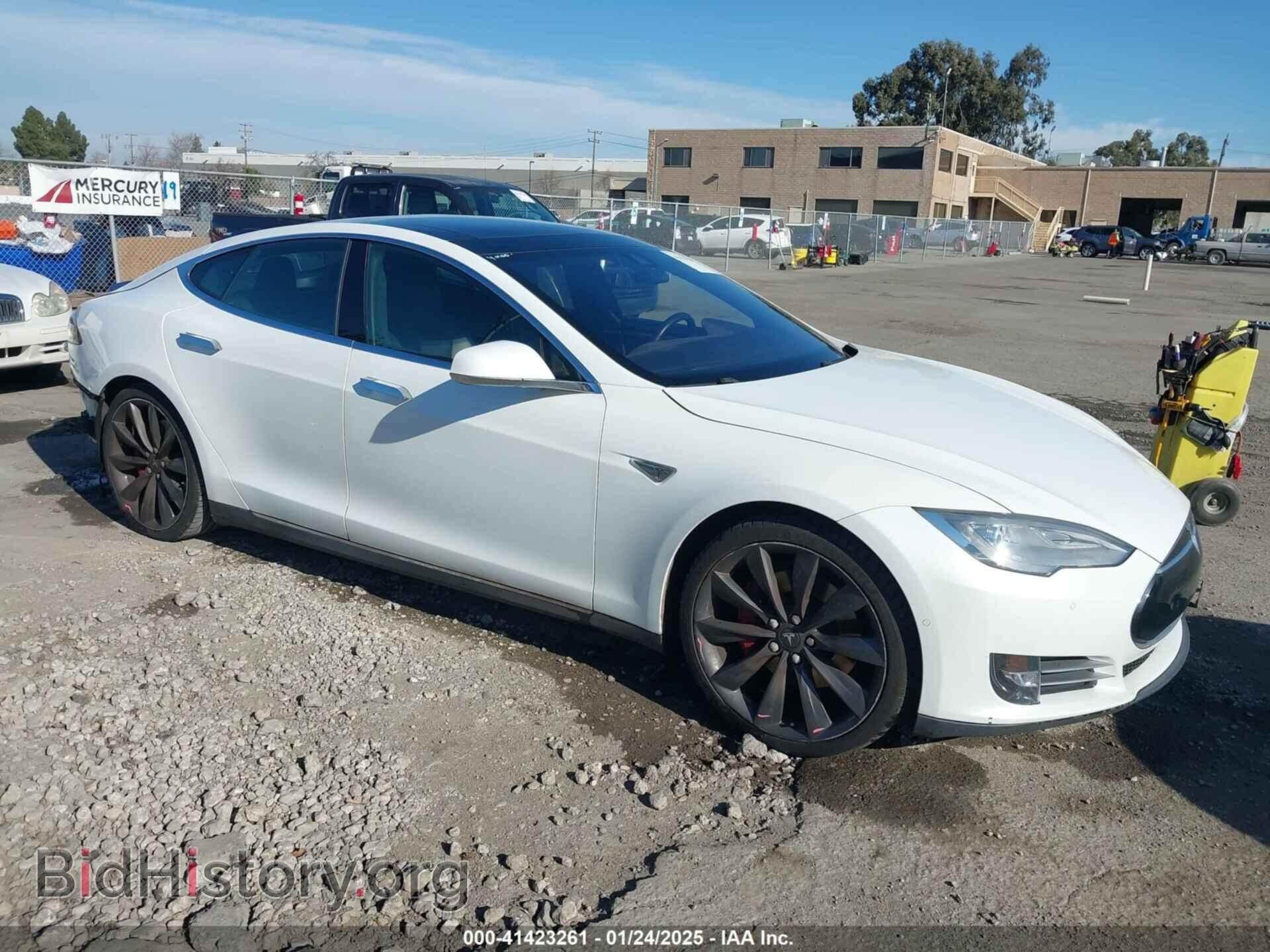 Фотография 5YJSA1H49FF083456 - TESLA MODEL S 2015