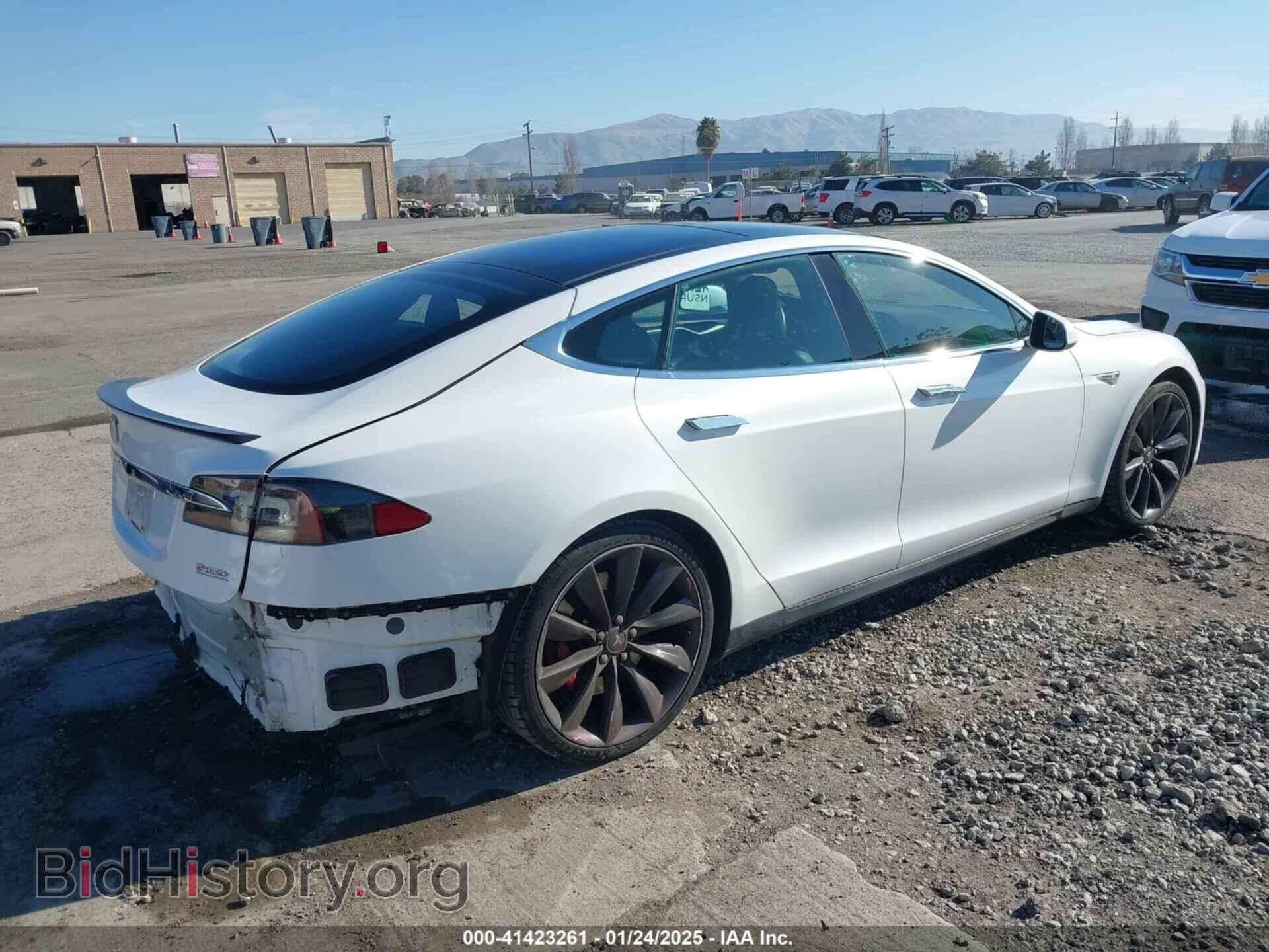 2015 TESLA MODEL S - VIN: 5YJSA1H49FF083456 - Photo 4