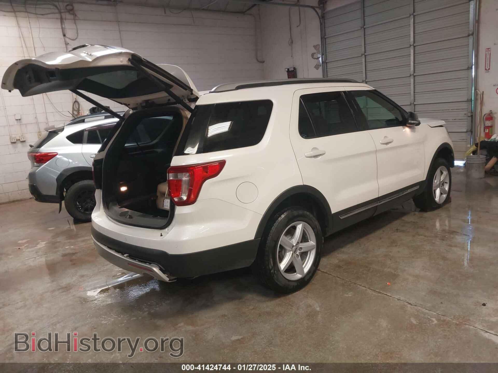 2017 FORD EXPLORER - VIN: 1FM5K8D82HGD14570 - Фото 4