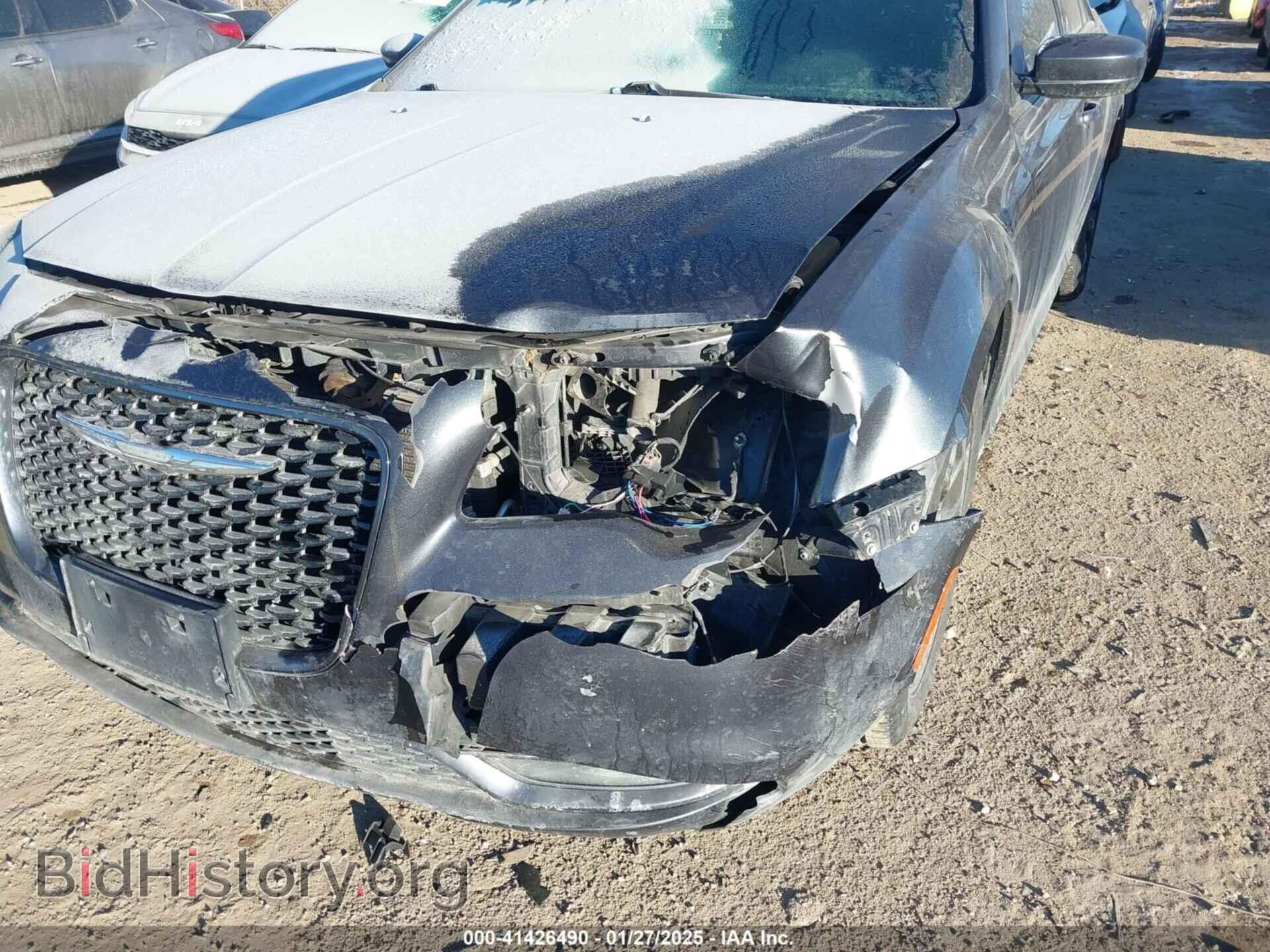 2017 CHRYSLER 300 - VIN: 2C3CCAGGXHH597229 - Фото 6