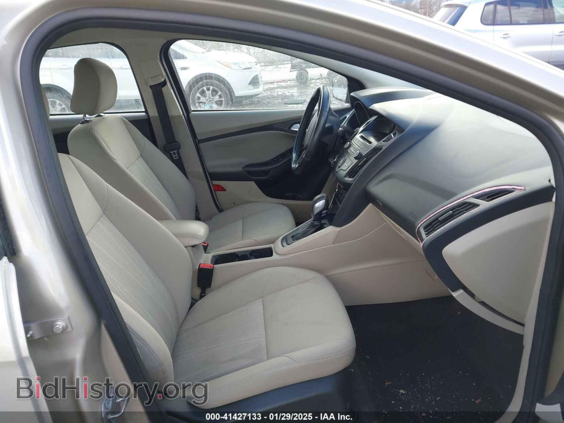 2017 FORD FOCUS - VIN: 1FADP3F24HL340615 - Photo 5