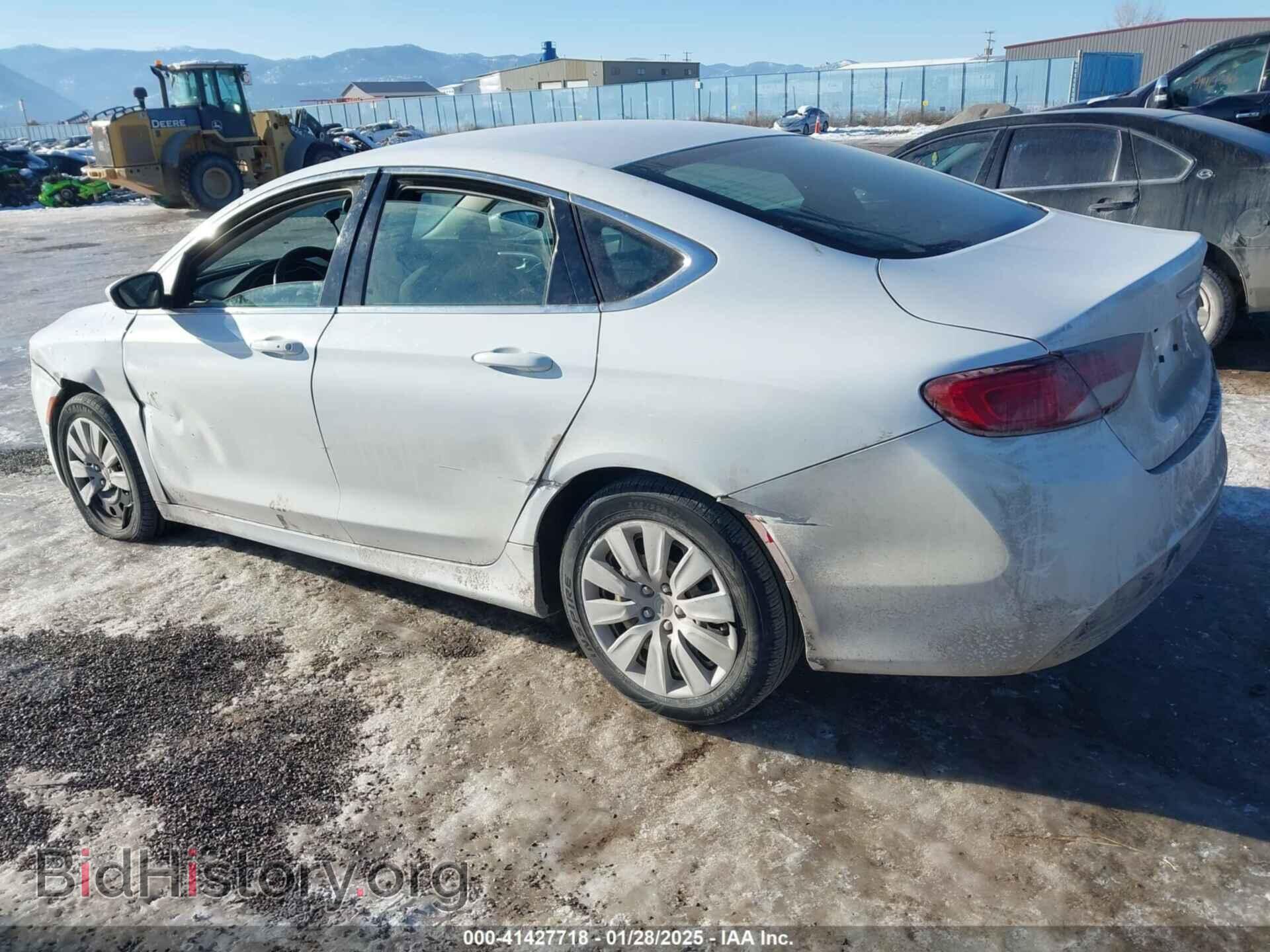 2016 CHRYSLER 200 - VIN: 1C3CCCFB1GN123192 - Фото 3