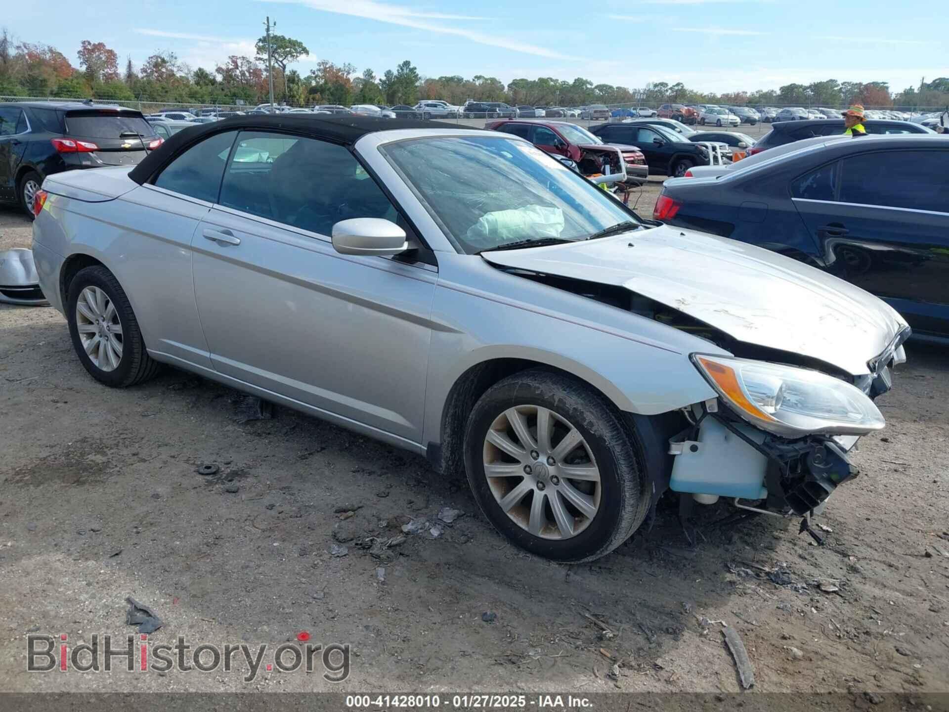 Photo 1C3BC2EB2BN532527 - CHRYSLER 200 2011