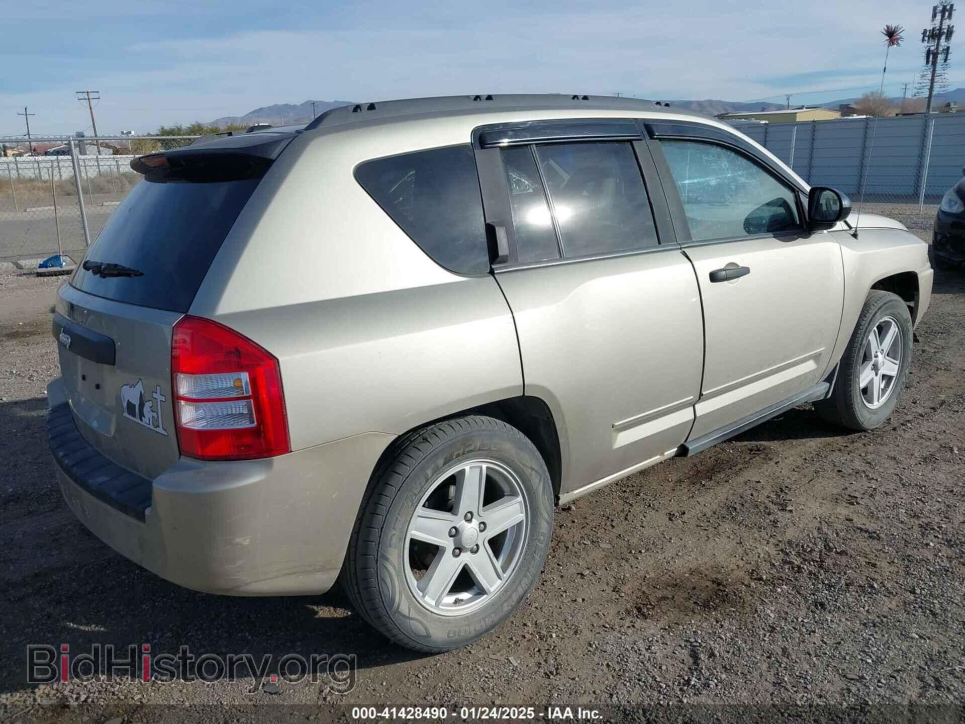 2009 JEEP COMPASS - VIN: 1J4FF47B19D192598 - Фото 4