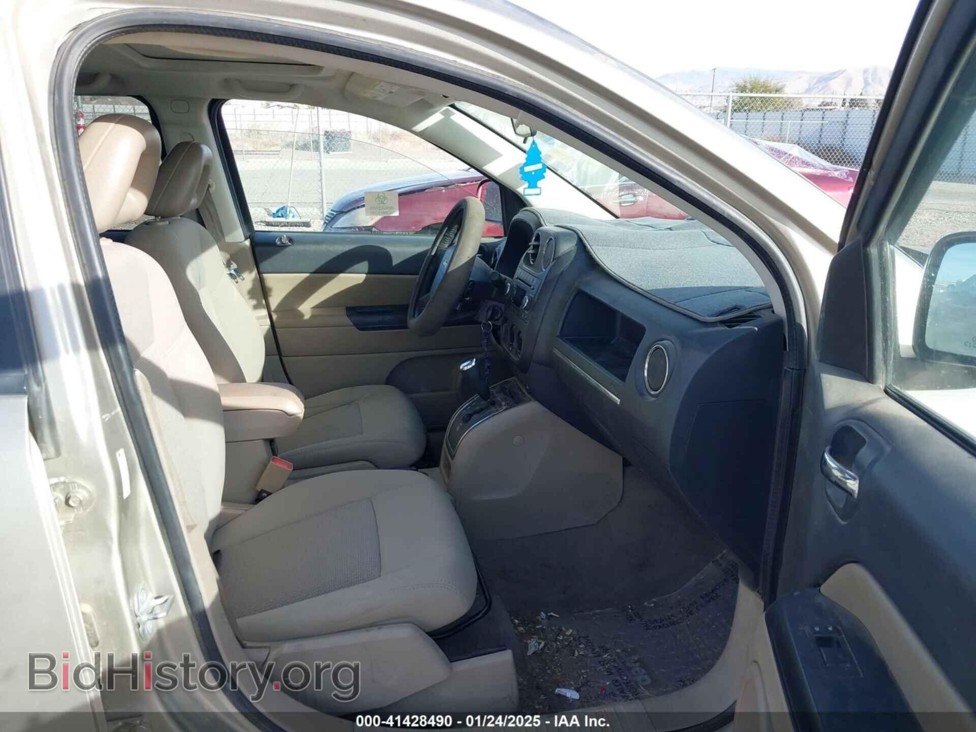 2009 JEEP COMPASS - VIN: 1J4FF47B19D192598 - Фото 5