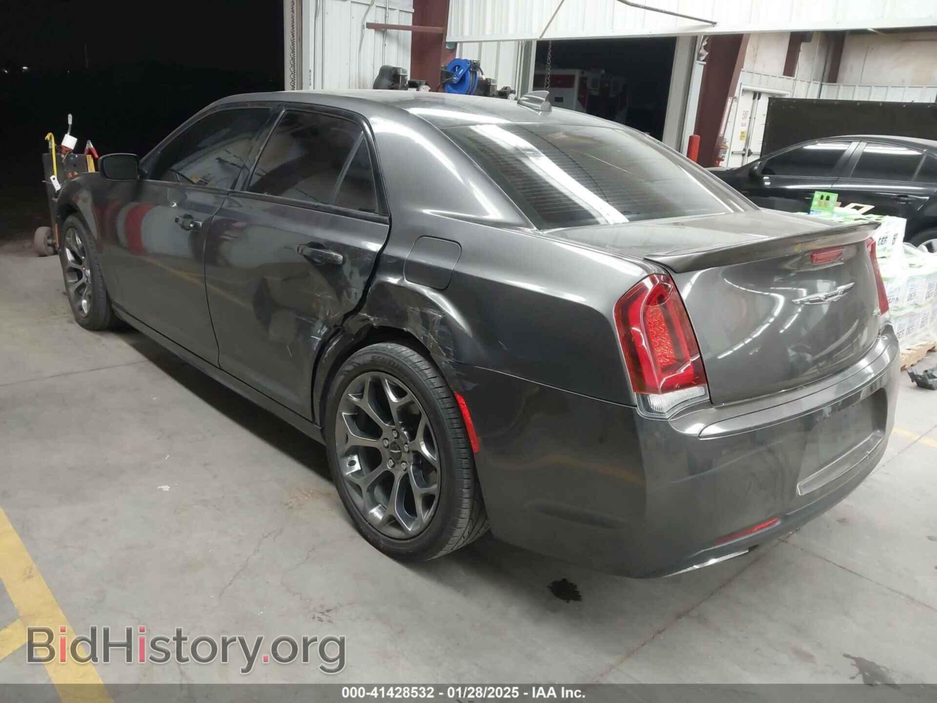 2017 CHRYSLER 300 - VIN: 2C3CCABG1HH664937 - Фото 3