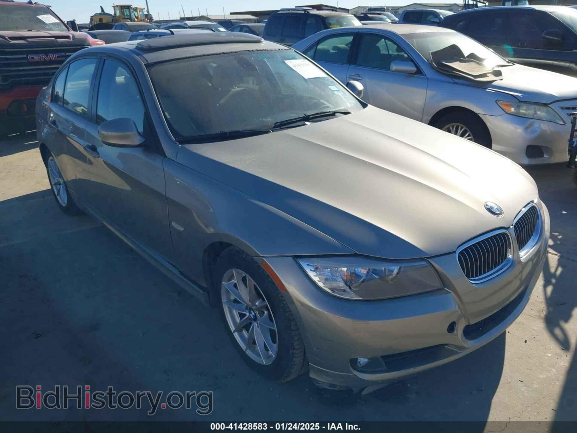Фотография WBAPH7C5XAE129596 - BMW 328I 2010