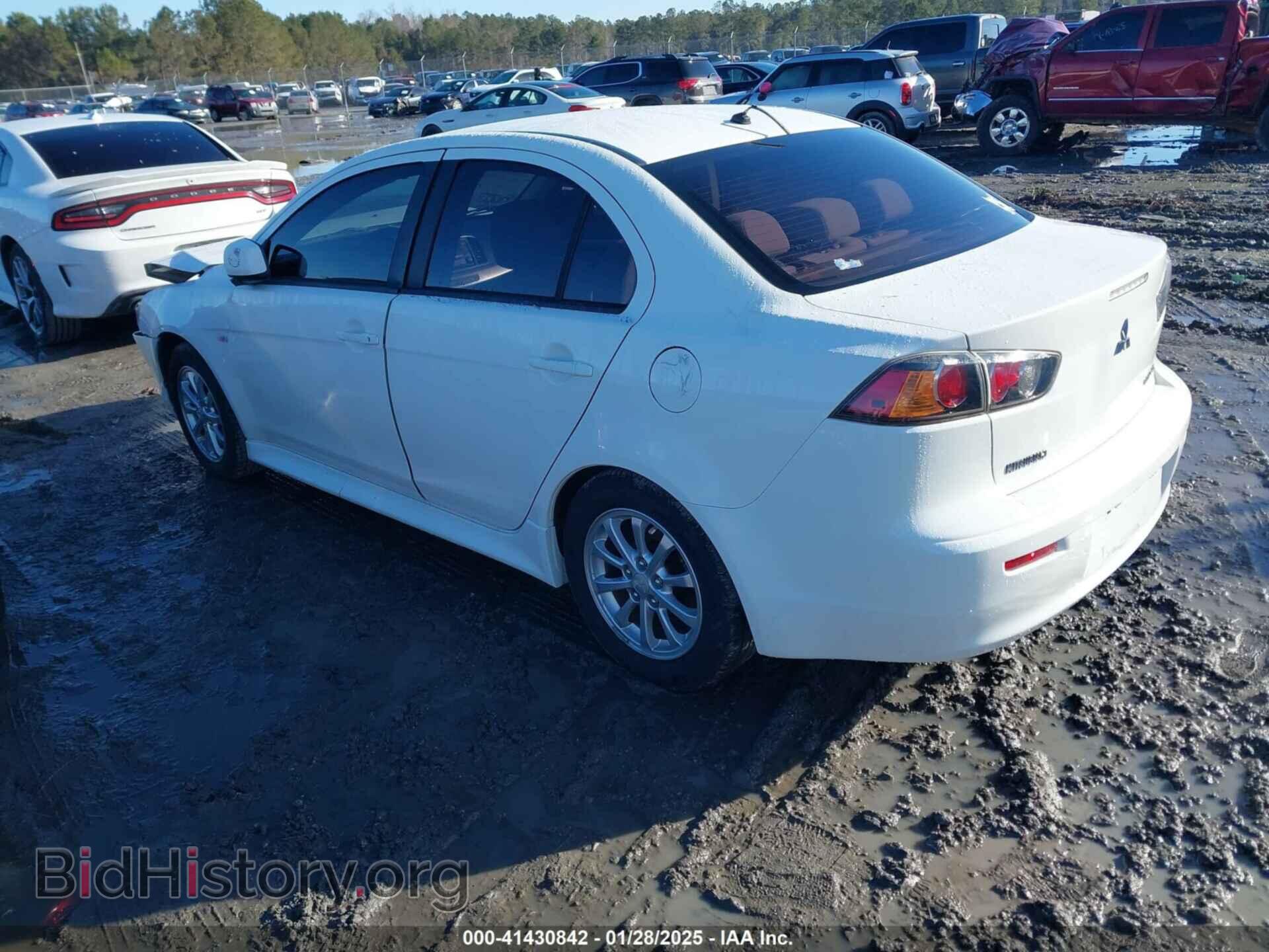 2014 MITSUBISHI LANCER - VIN: JA32U2FU8EU001611 - Фото 3